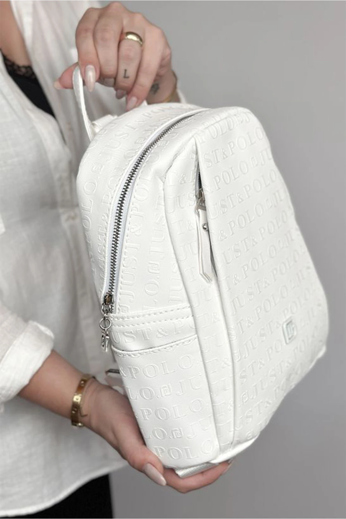 Ayarlanabilir Askılı 9 Gözlü Orta Boy Spor Model Kadın Sırt Çantası Beyaz PBU4040