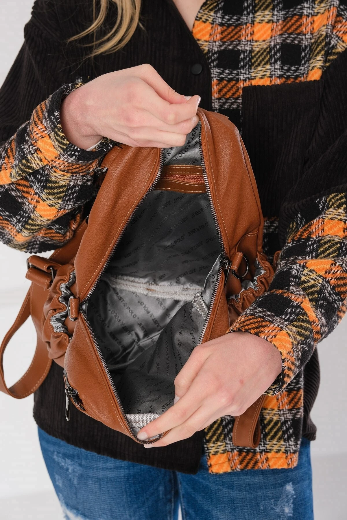 Kadın Yumuşak Deri Kol ve Sırt Çantası Pbu2134