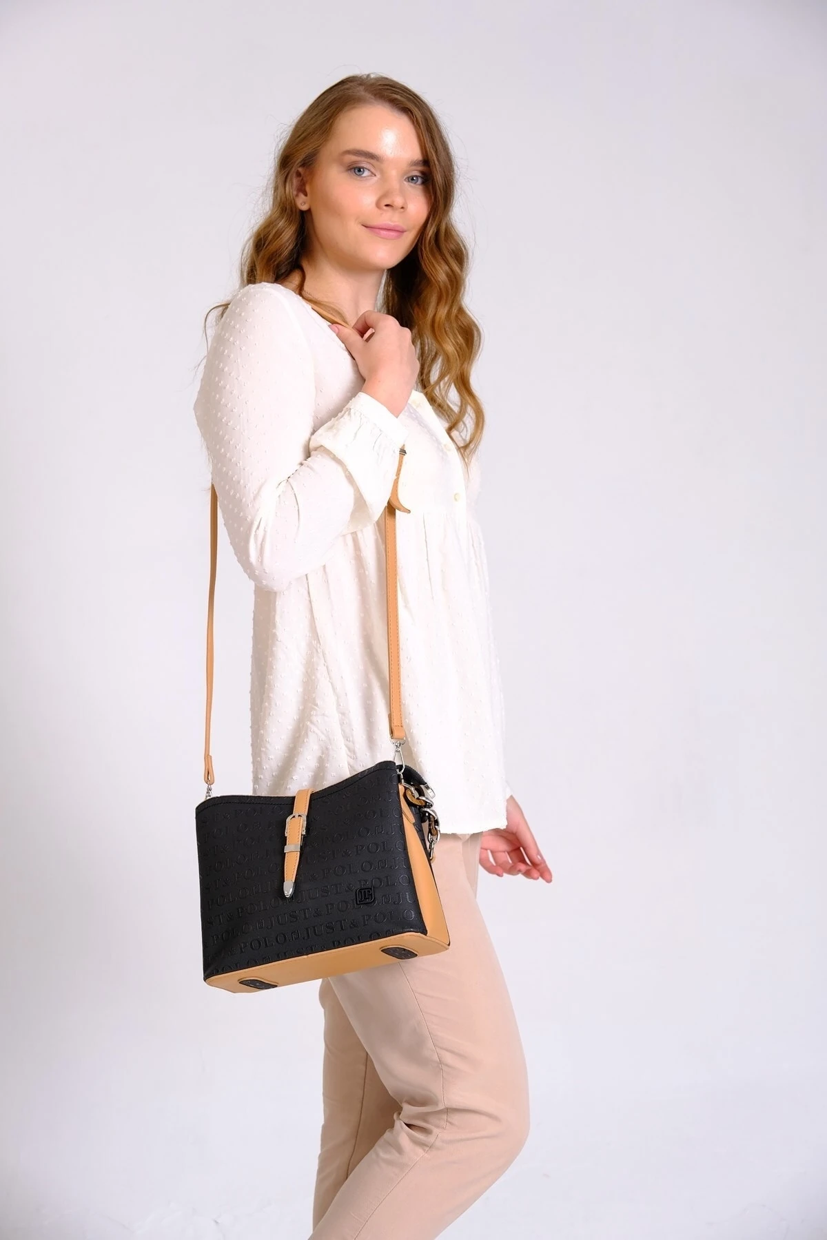 Beyaz 5 Bölmeli Kadın El & Omuz Çantası 24x19cm Tr4014