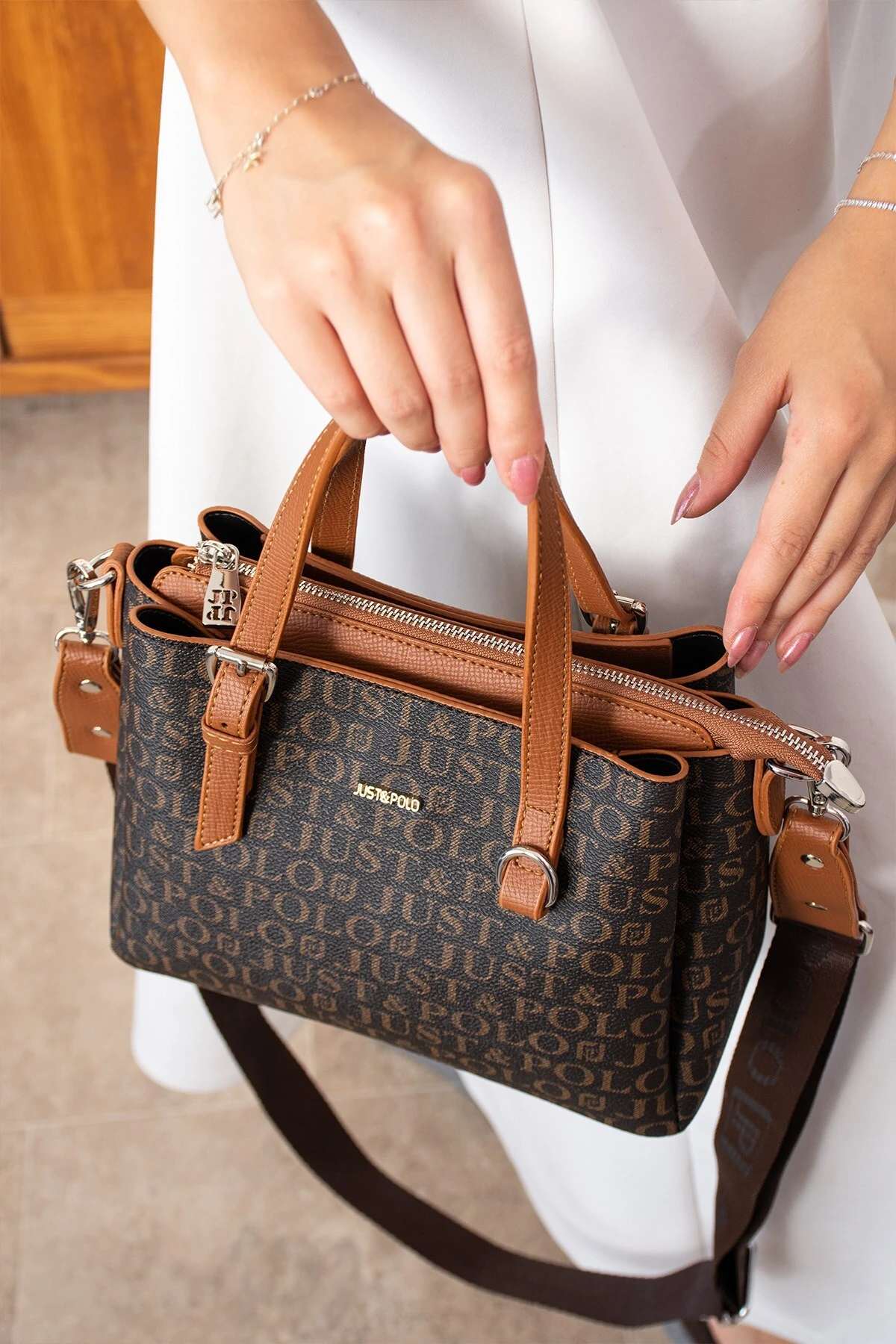 Suya Geçirmez Ayarlanabilir Çapraz Askılı  4 Gözlü Kadın El ve Omuz Çantası Ve Cüzdan Kombini NL3022