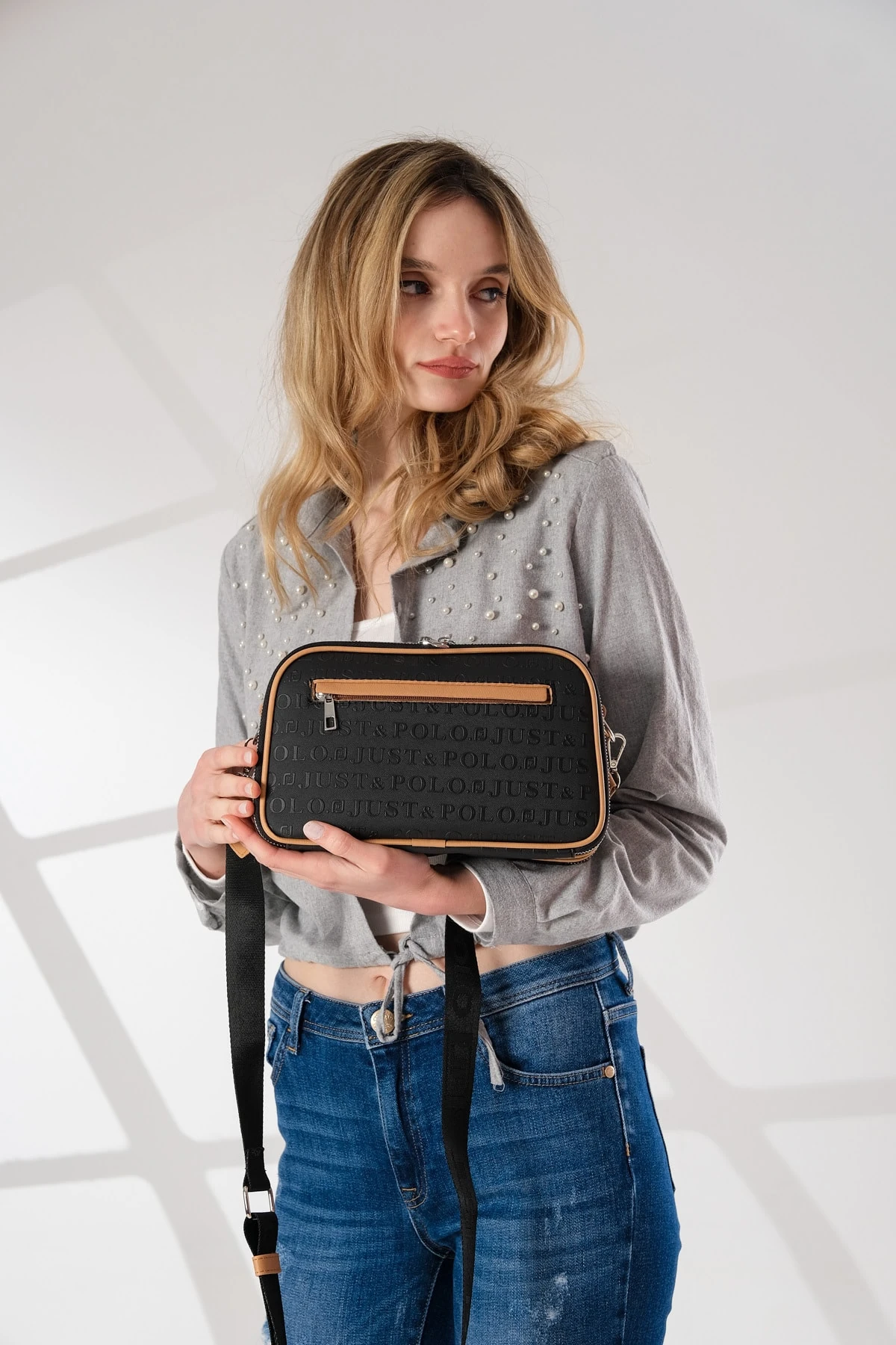 Kadın Kırmızı 3 Bölmeli Ayarlanabilir Uzun Askılı Omuz Çantası Pbu4023