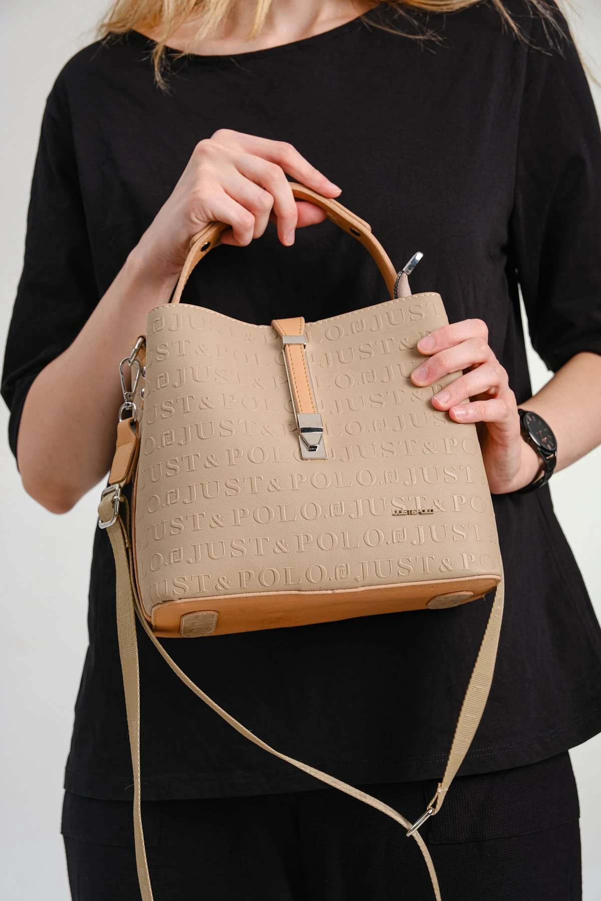 Kilit Detaylı Gri Kadın Cüzdan ve Omuz Çanta Kombini Pbu4002-1006