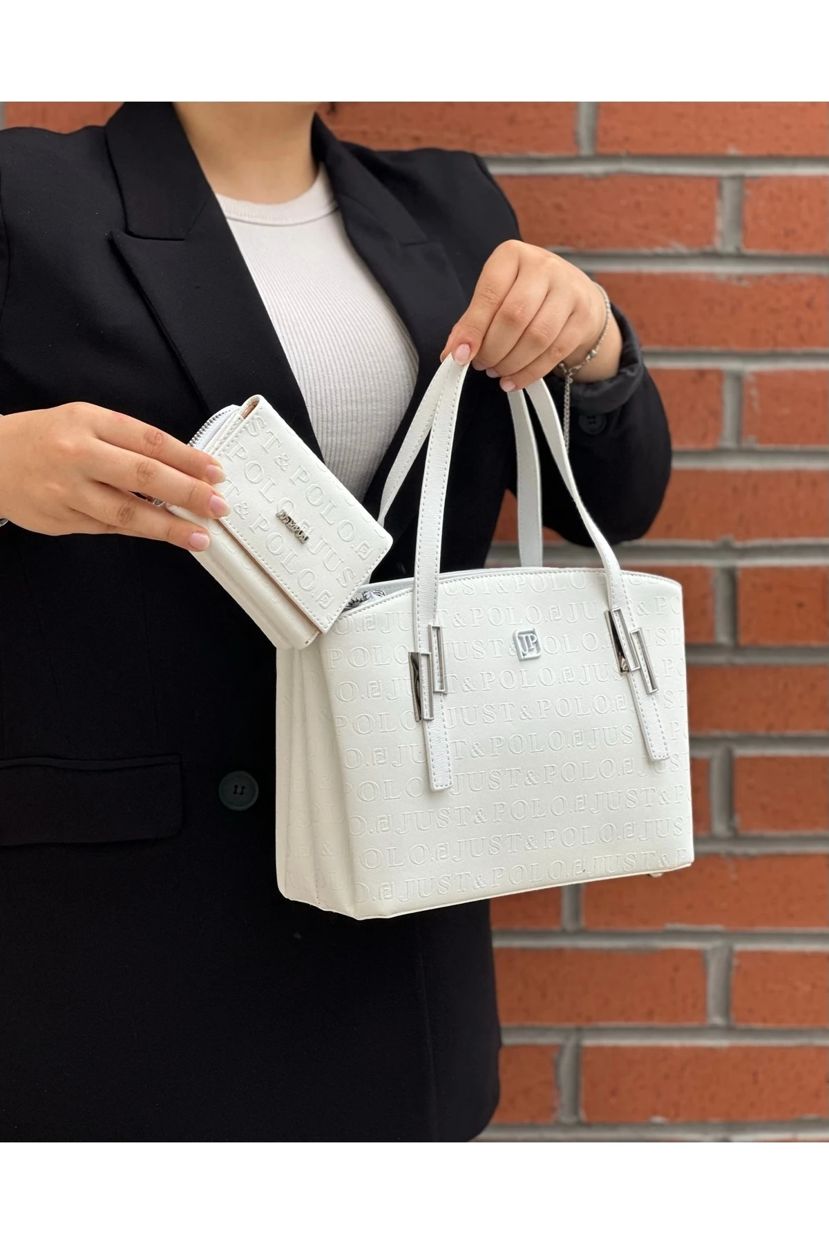 Beyaz Büyük Boy 5 Gözlü Kadın El ve Omuz Çantası ve Cüzdan Kombini TR4092-02