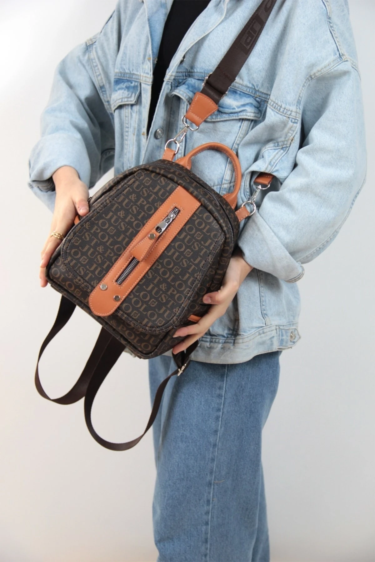 Kahverengi Taba Çok Bölmeli Astarlı Ayarlanabilir Askılı Kadın Sırt Çantası Pbu2177