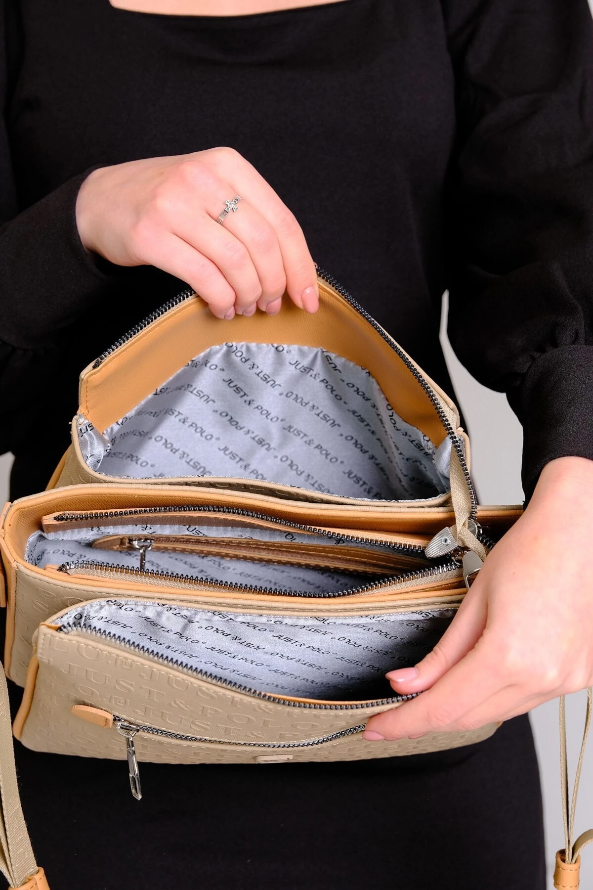 Kadın 3 Bölmeli Ayarlanabilir Uzun Askılı Postacı Çanta Ve Cüzdan Kombini Mds4013-1002