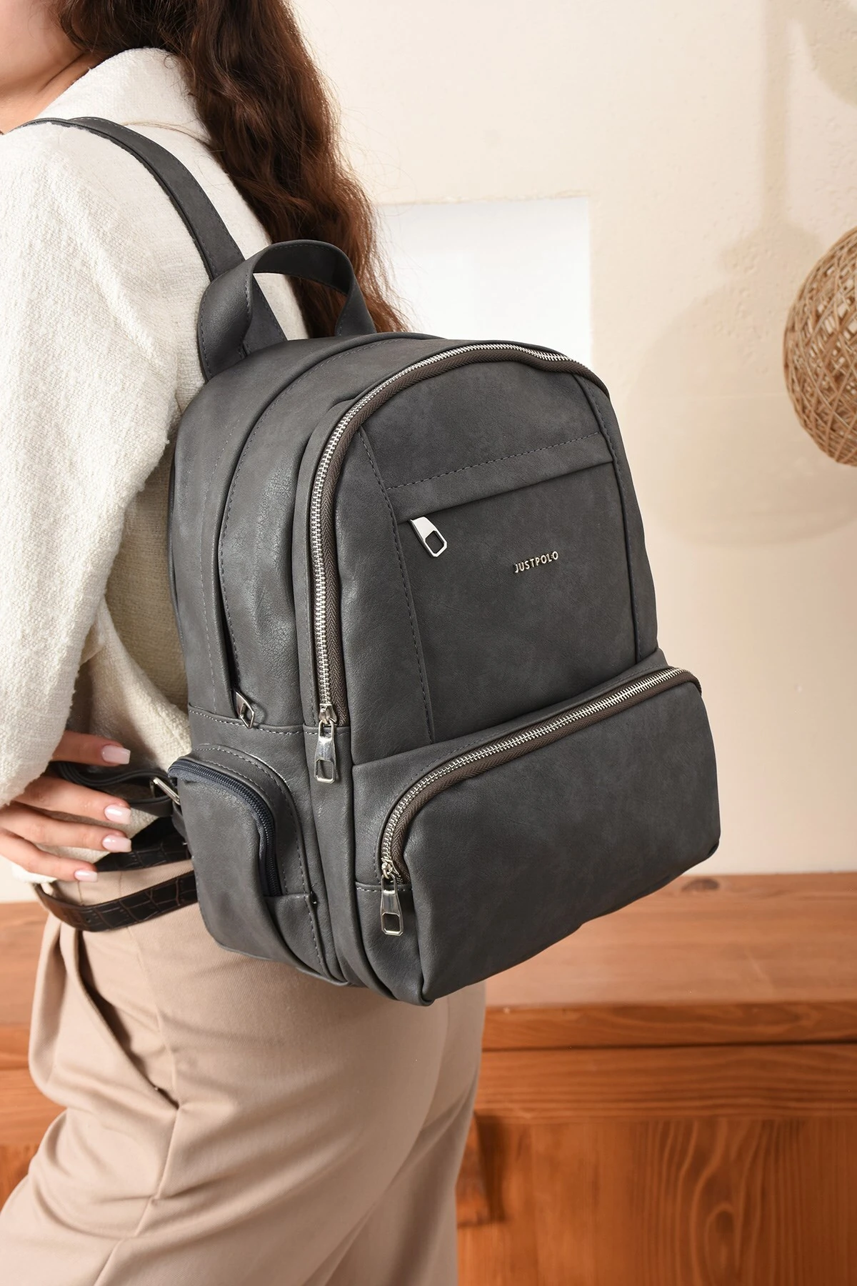 Antrasit Kadın Eskitme Suni Deri Çok Cepli Günlük Sırt Çantası PBU3000