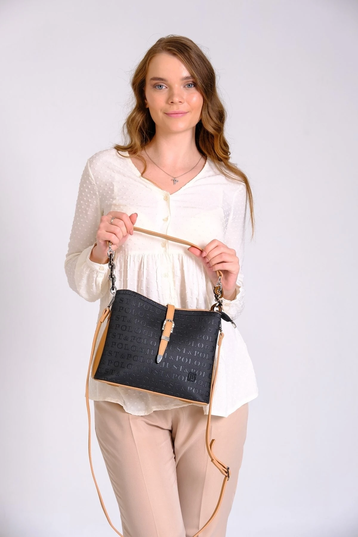 Beyaz 5 Bölmeli Kadın El & Omuz Çantası 24x19cm Tr4014