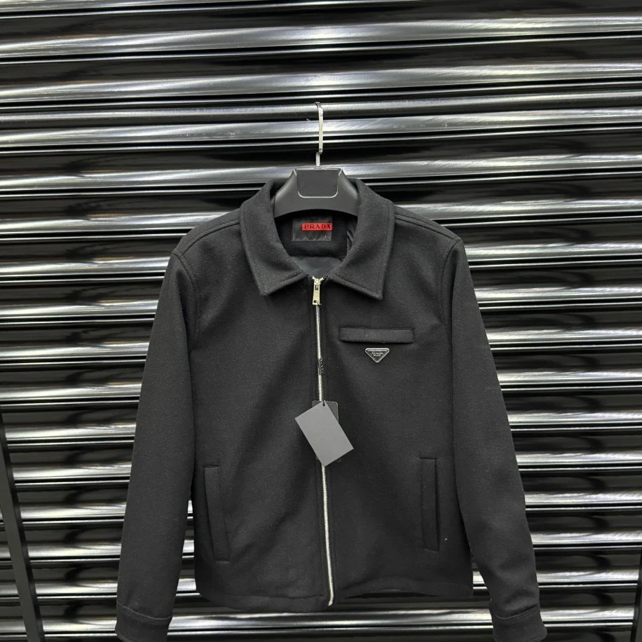 Prada Kaşe Siyah Mont