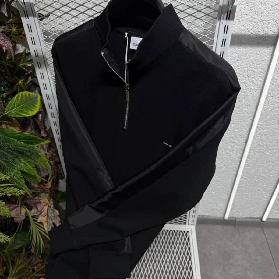 Calvin Klein Siyah Parlak