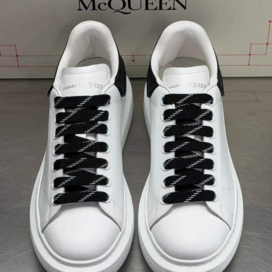 Alexander Mcqueen