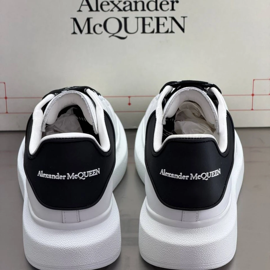 Alexander Mcqueen
