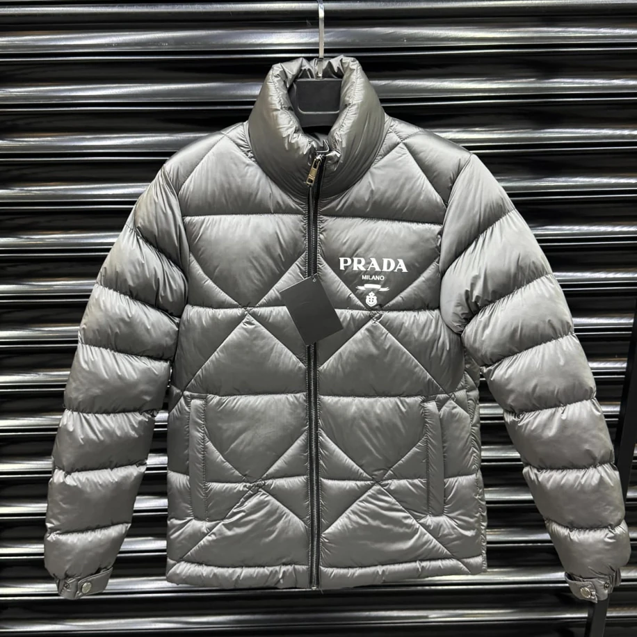 Prada Lüx Gri Şişme Mont