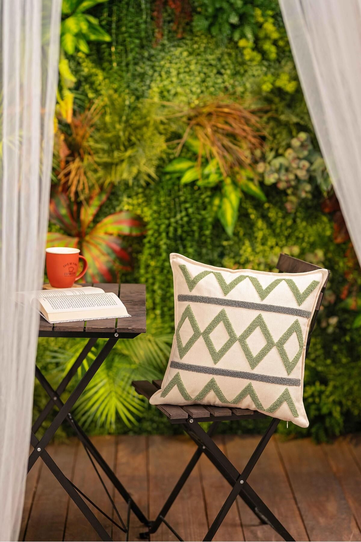 Punch Nakışlı 1 Adet Kırlent Kılıfı