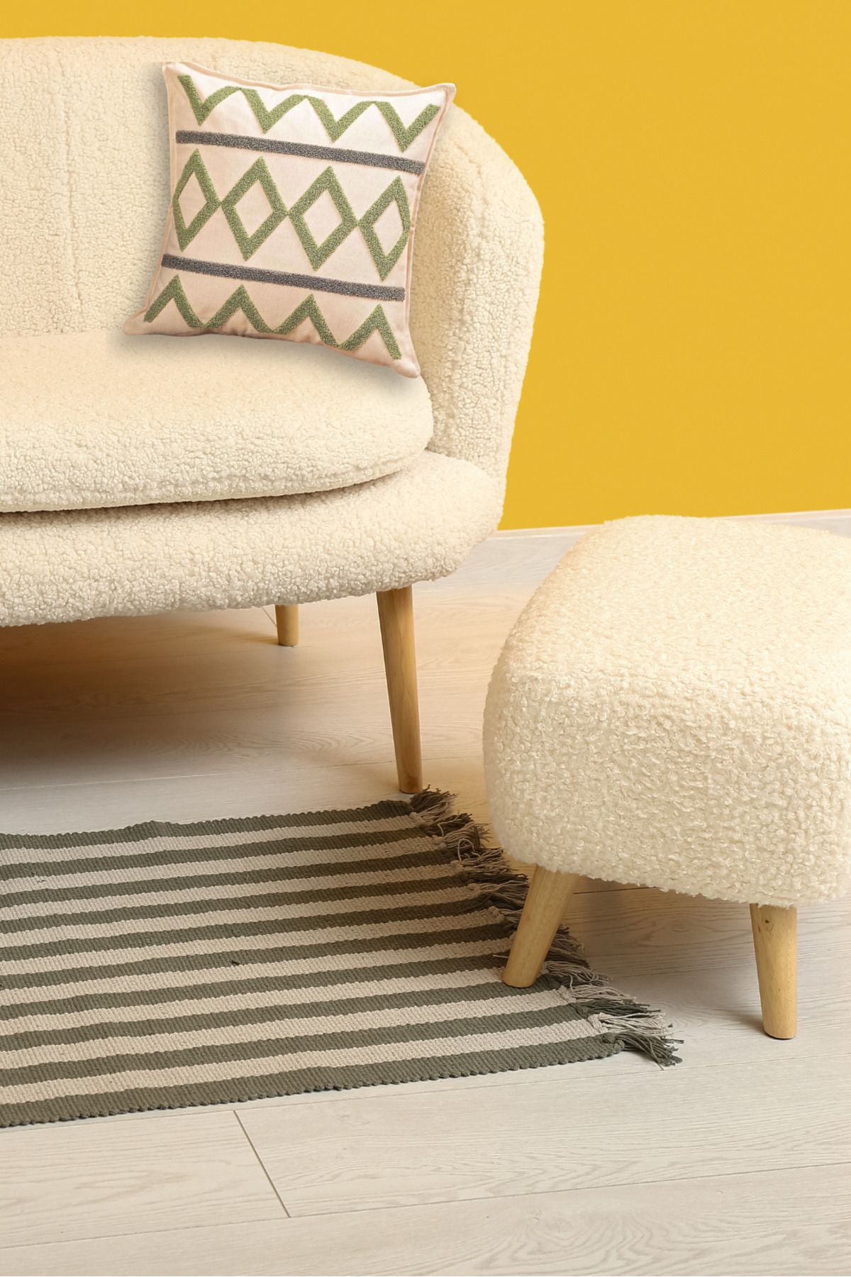 Punch Nakışlı 1 Adet Kırlent Kılıfı