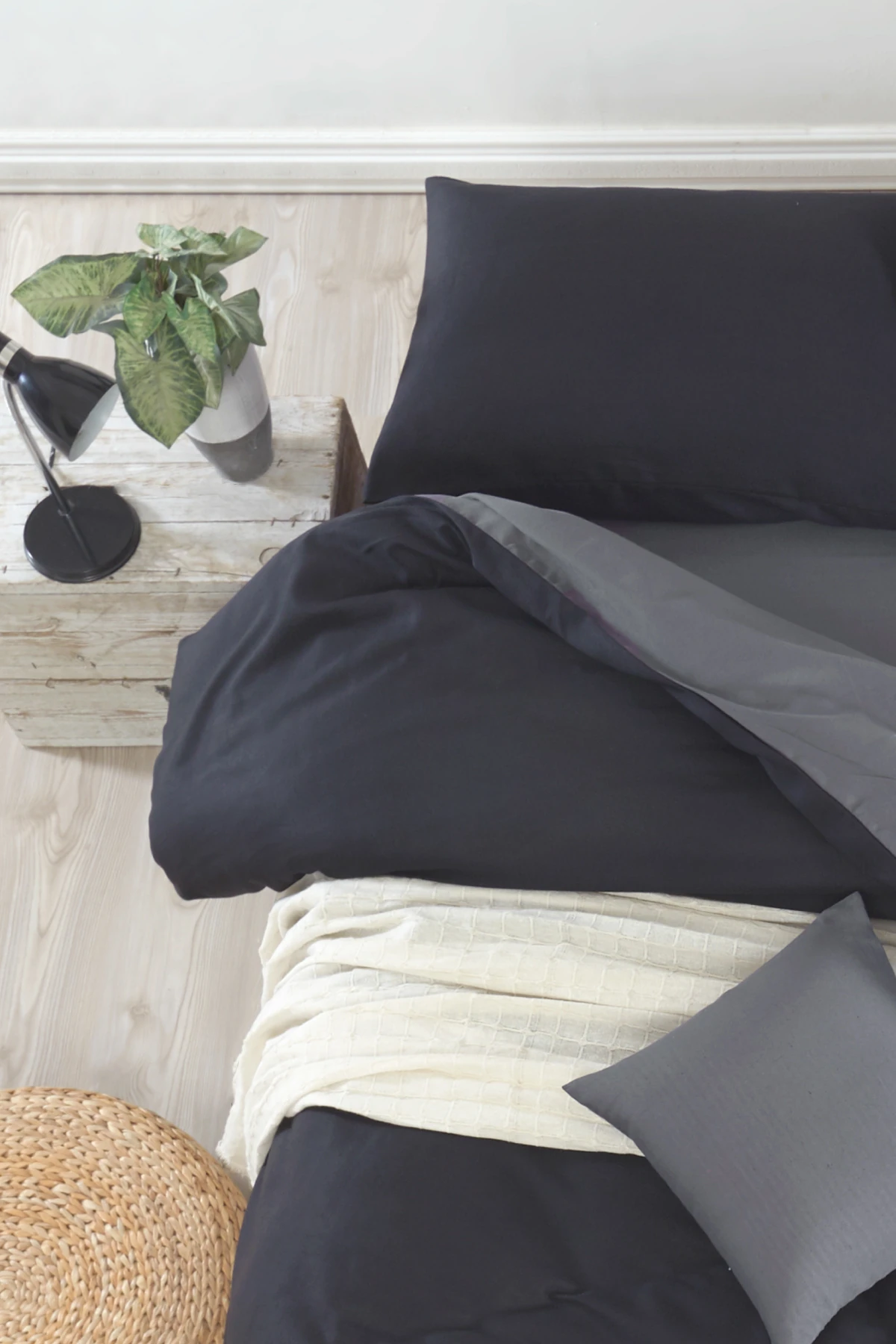 Siyah-Füme Çift Kişilik Paint Nevresim Takımı Mix