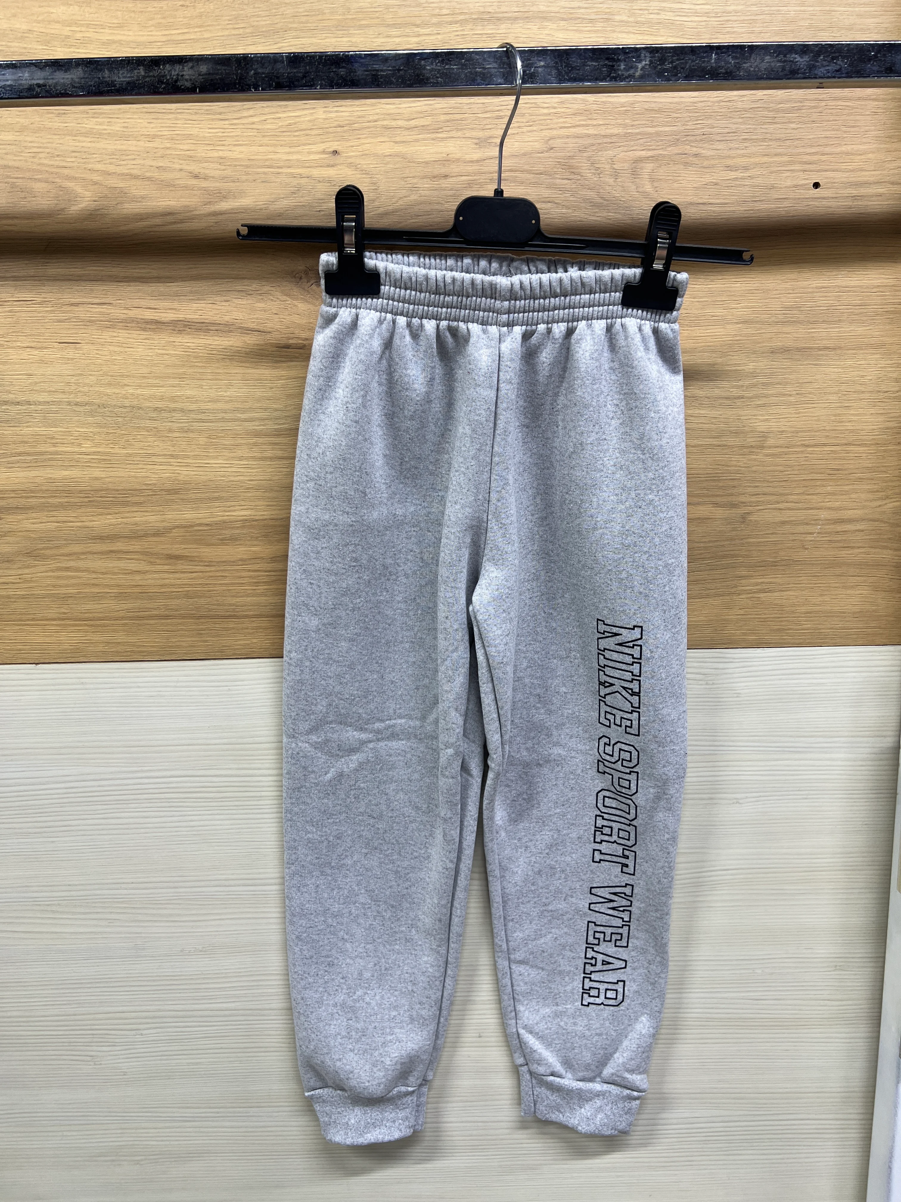 Baskılı Kapşonlu Kalın 3 ip Şardonlu Alt Üst Takım Kırmızıya Gri