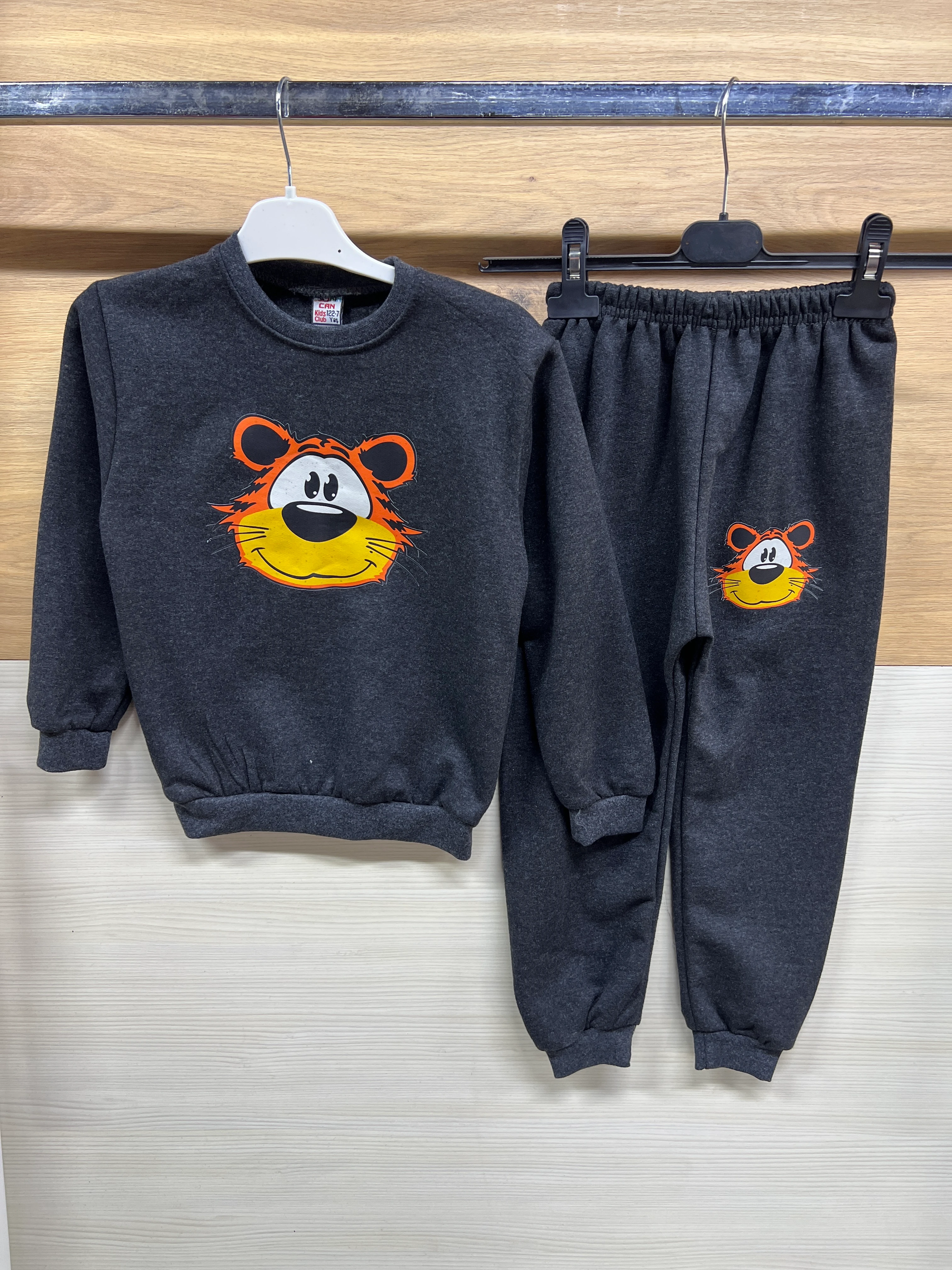 Kaplan Baskılı Kalın Şardonlu Alt Üst Takım Kırçıllı Gri