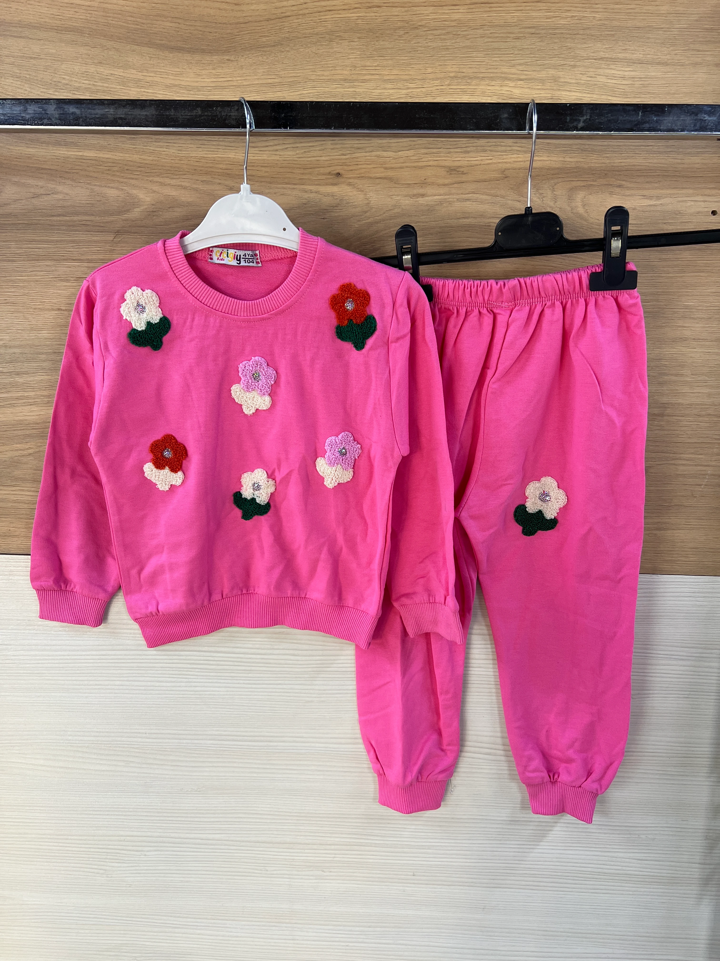 Çicek Nakışlı Şardonsuz Alt Üst Takım Pembe