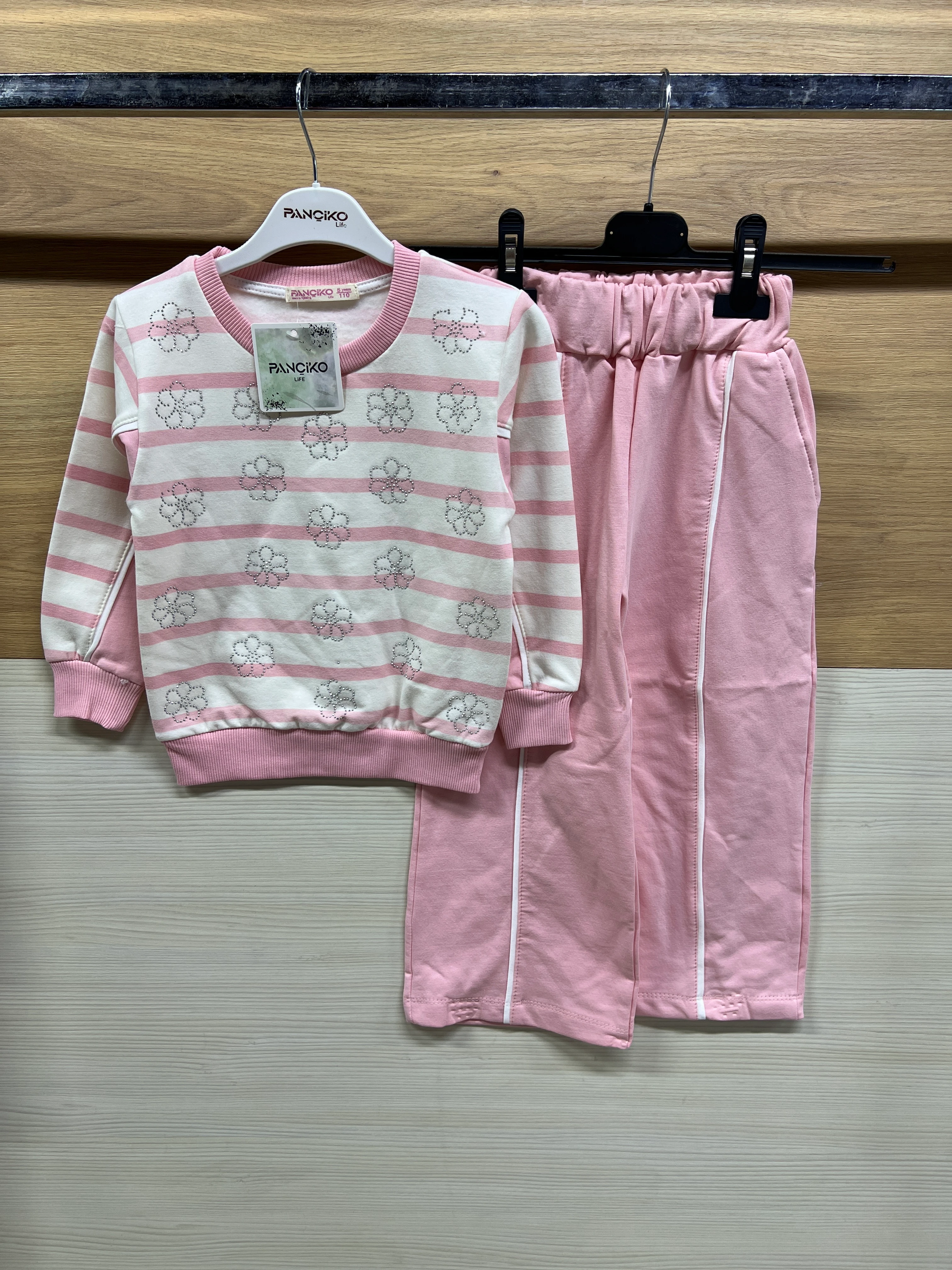 Papatya Taş İşlemeli Şardonlu Alt Üst Takım Pembe