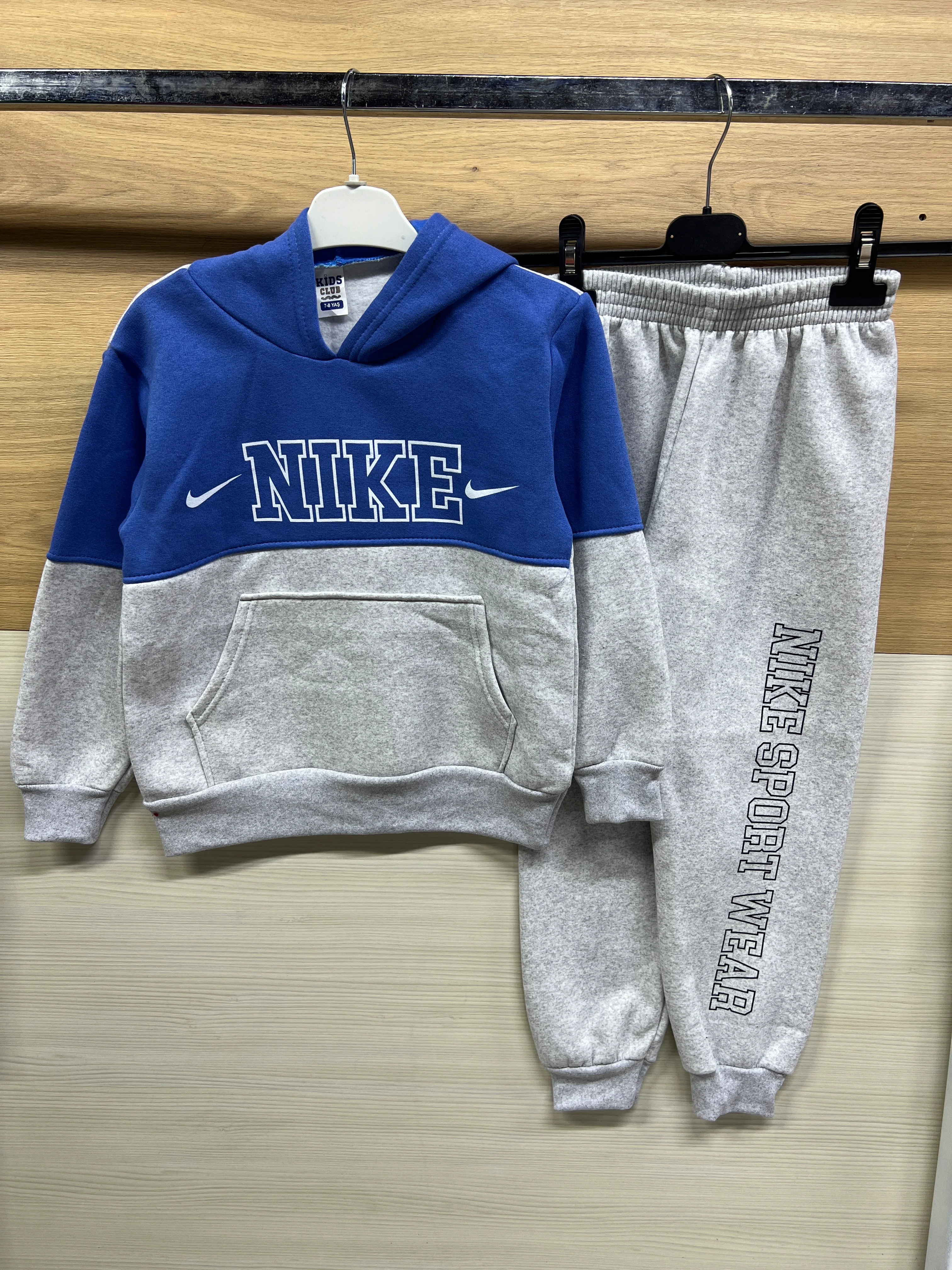 Baskılı Kapşonlu Kalın 3 ip Şardonlu Alt Üst Takım Maviye Gri