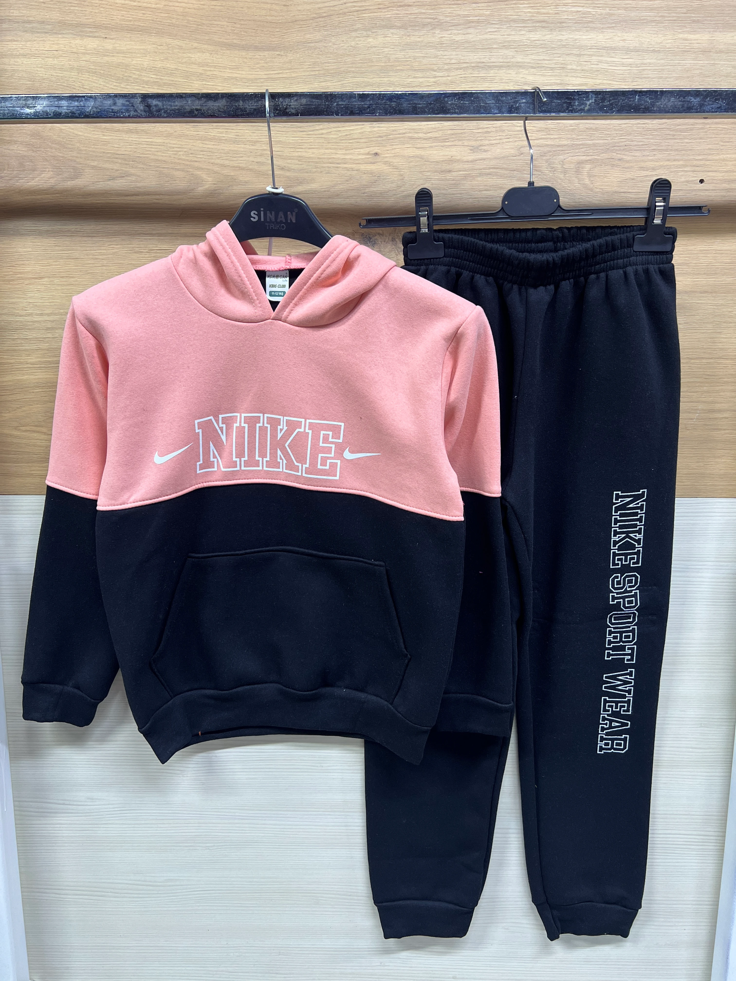 Baskılı Kapşonlu Kalın 3 ip Şardonlu Alt Üst Takım Pudra