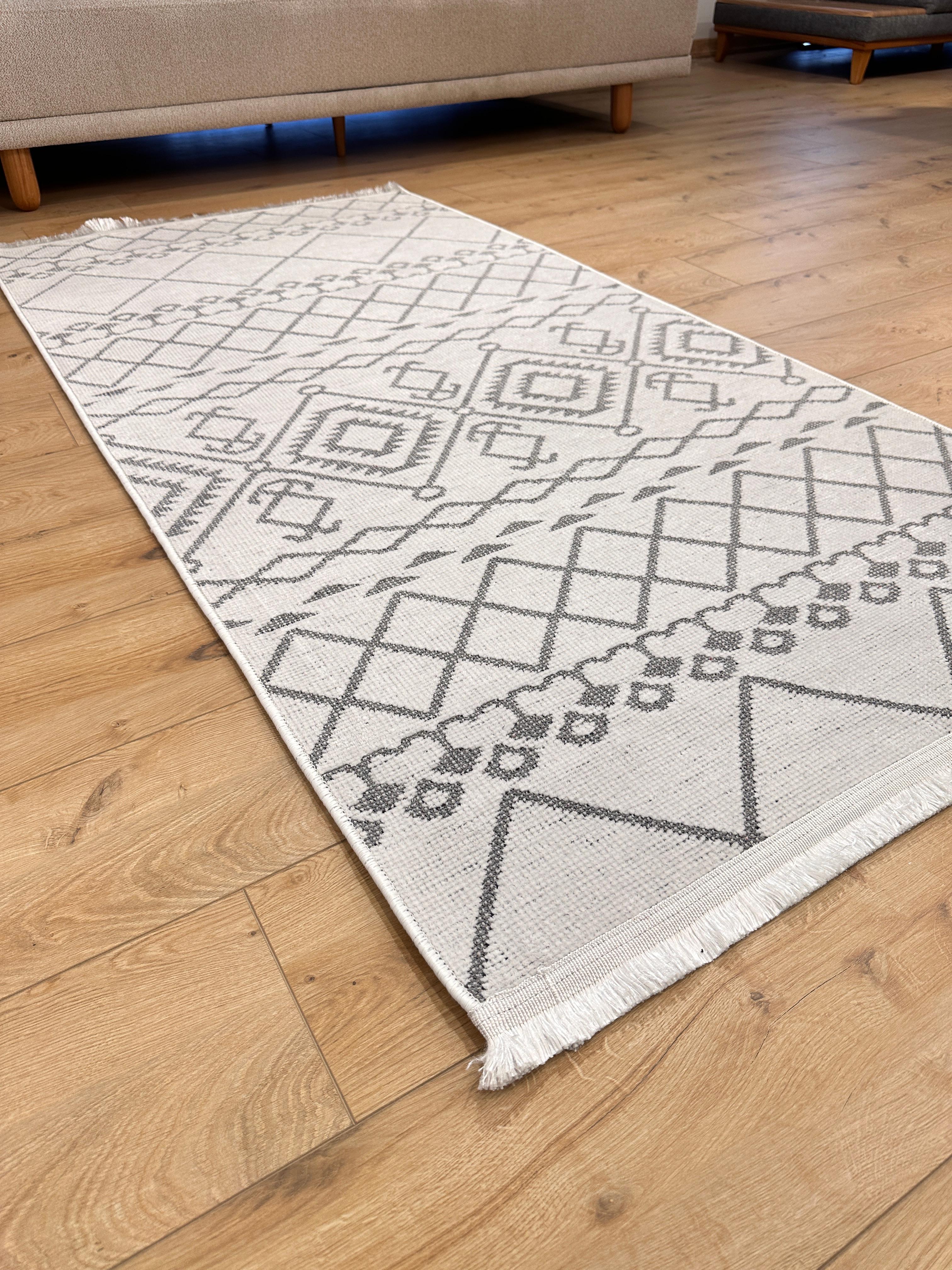 Özel Kesim Şönil Kilim Otantik Beyaz