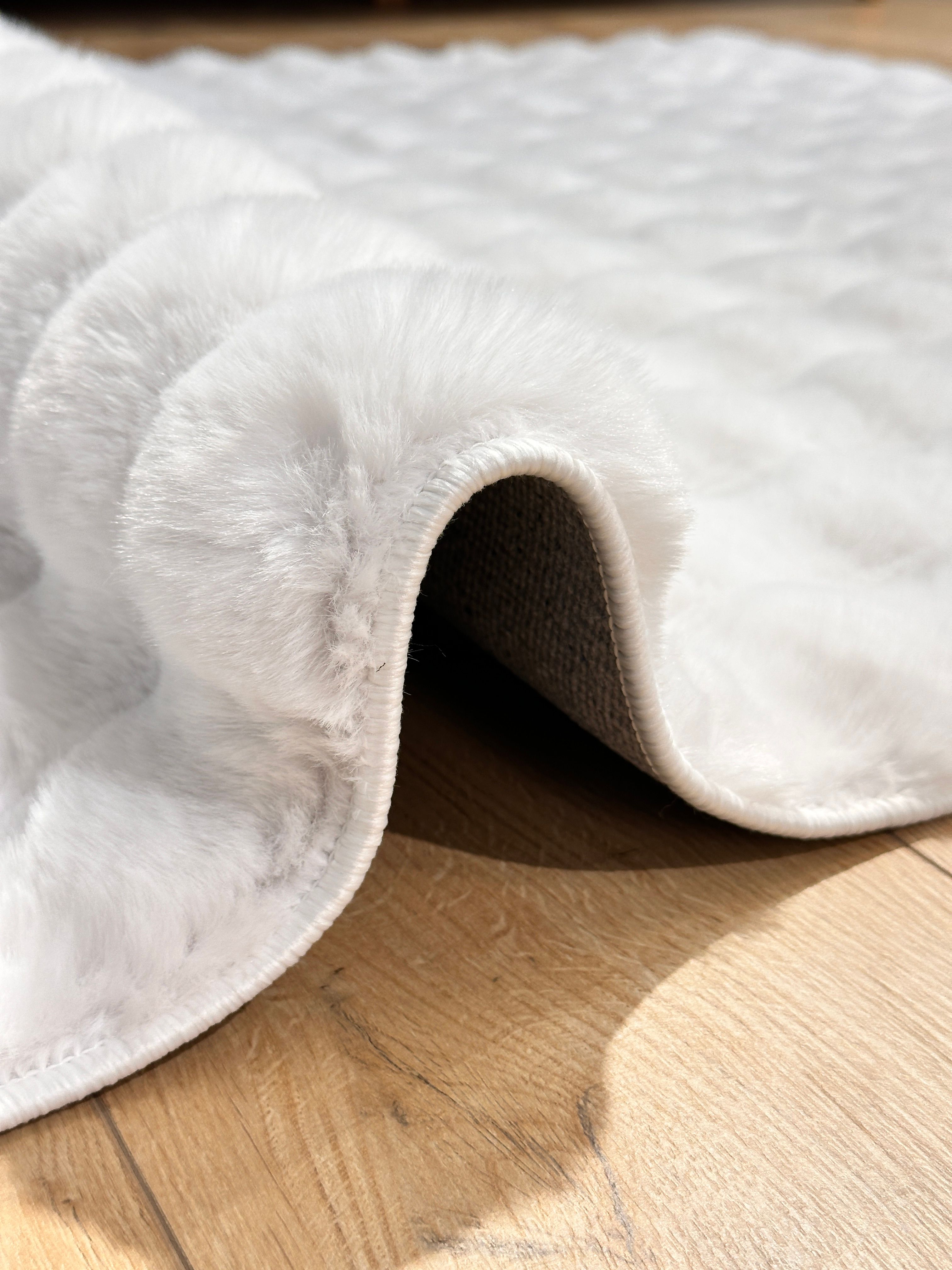Makro Bubble Peluş/Post Halı Beyaz