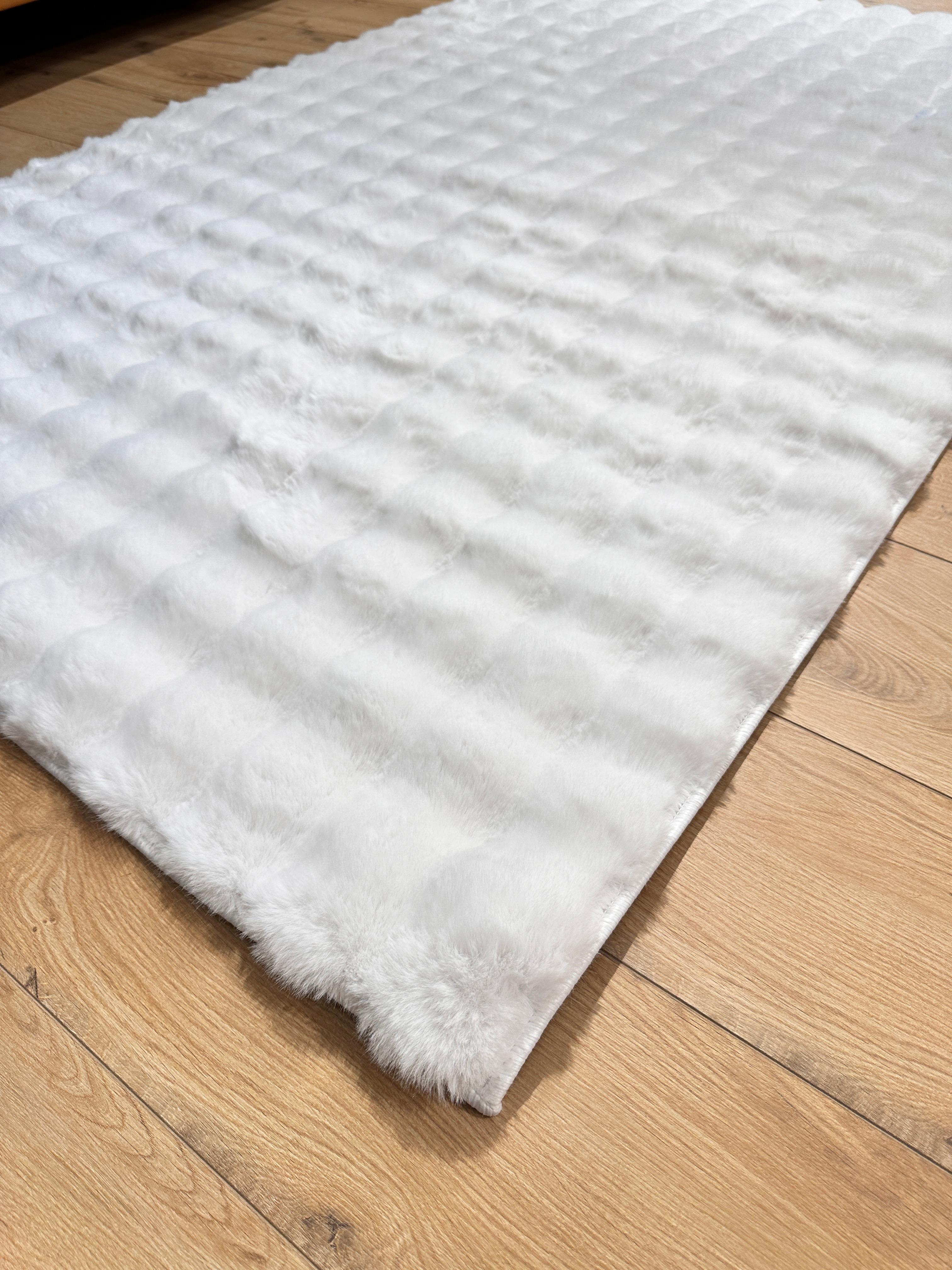 Makro Bubble Peluş/Post Halı Beyaz