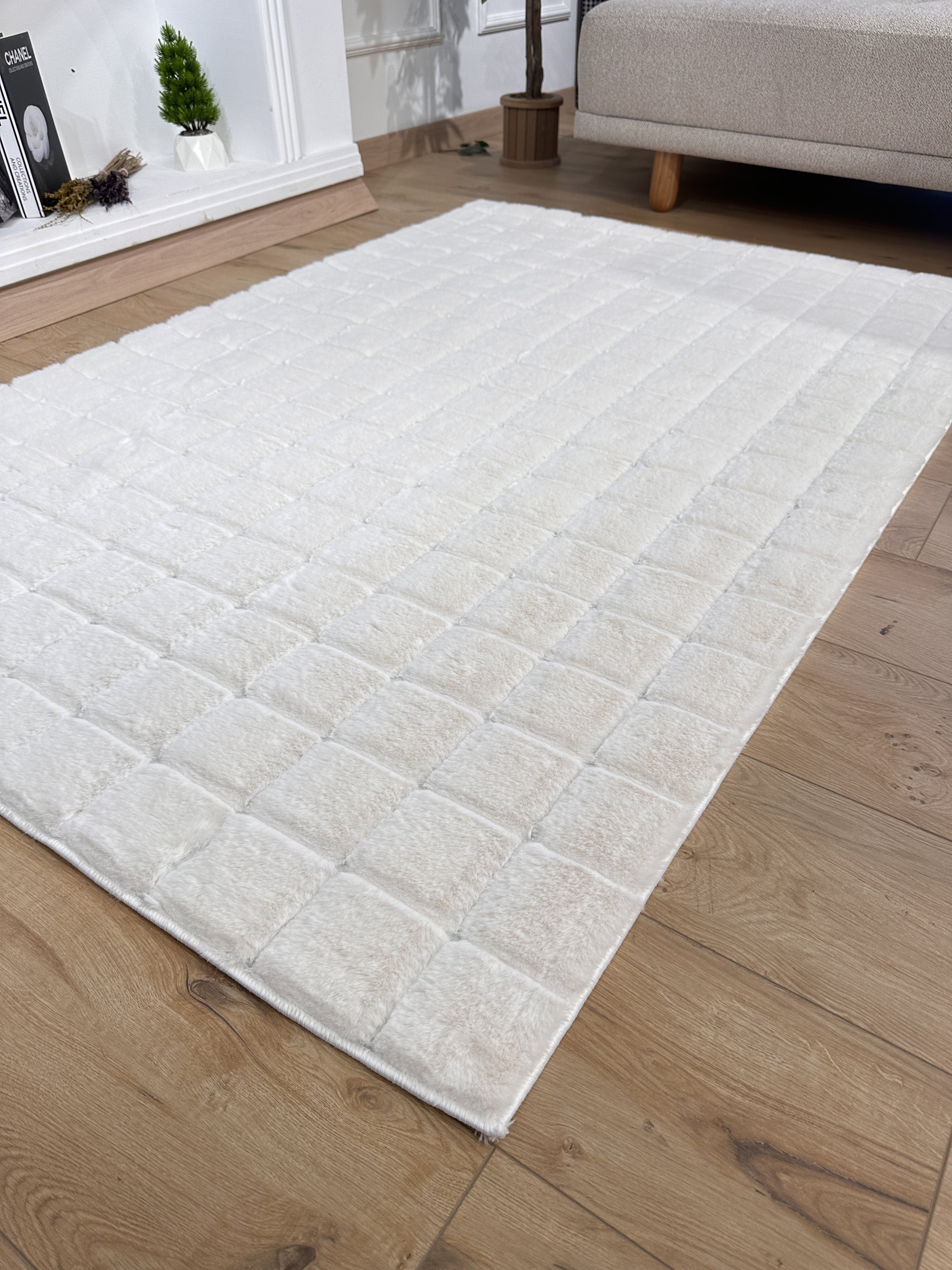 Makro Samur 4 Peluş/Post Halı Krem