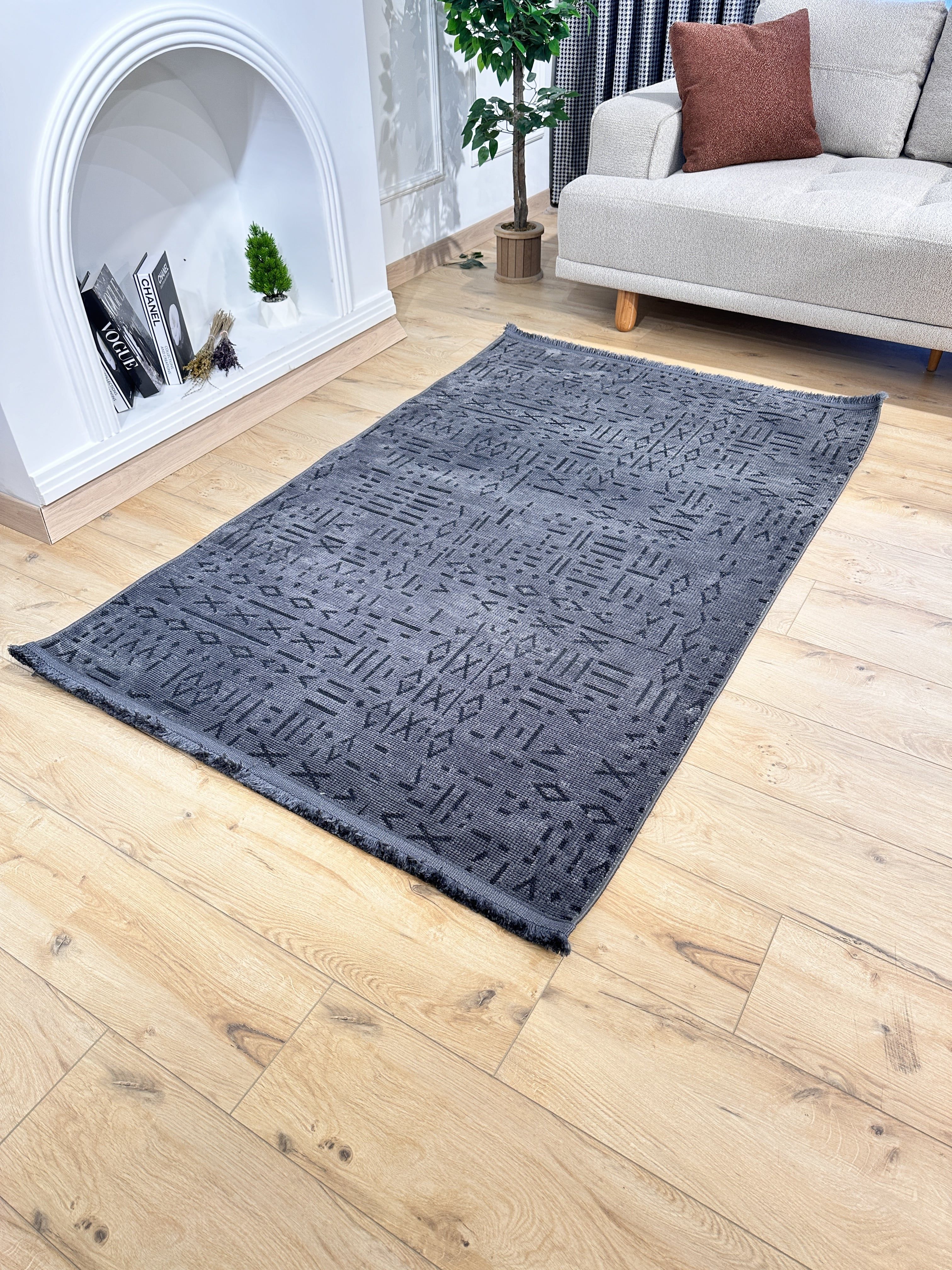 Şönil Kilim Çivi Desen Antrasit