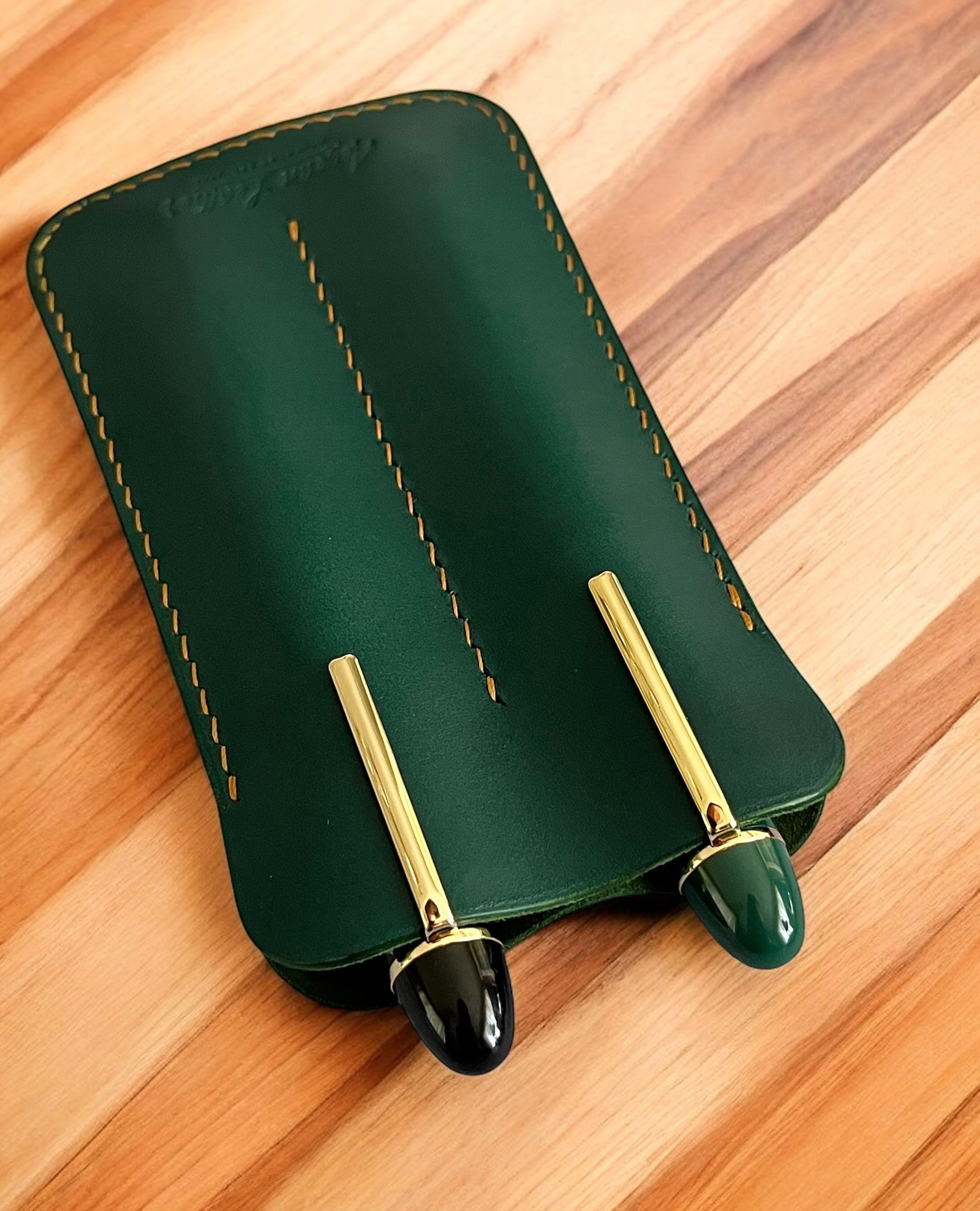 LEATHER DOUBLE PEN SLEEVE-GREEN