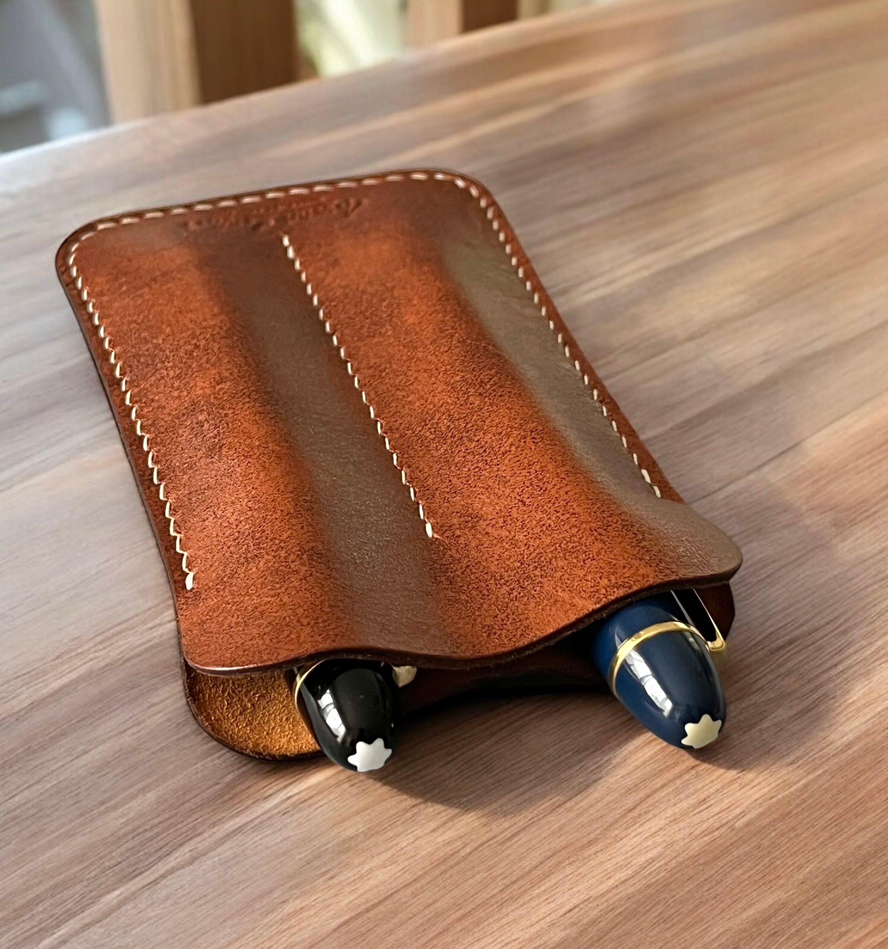 LEATHER DOUBLE PEN SLEEVE-BROWN