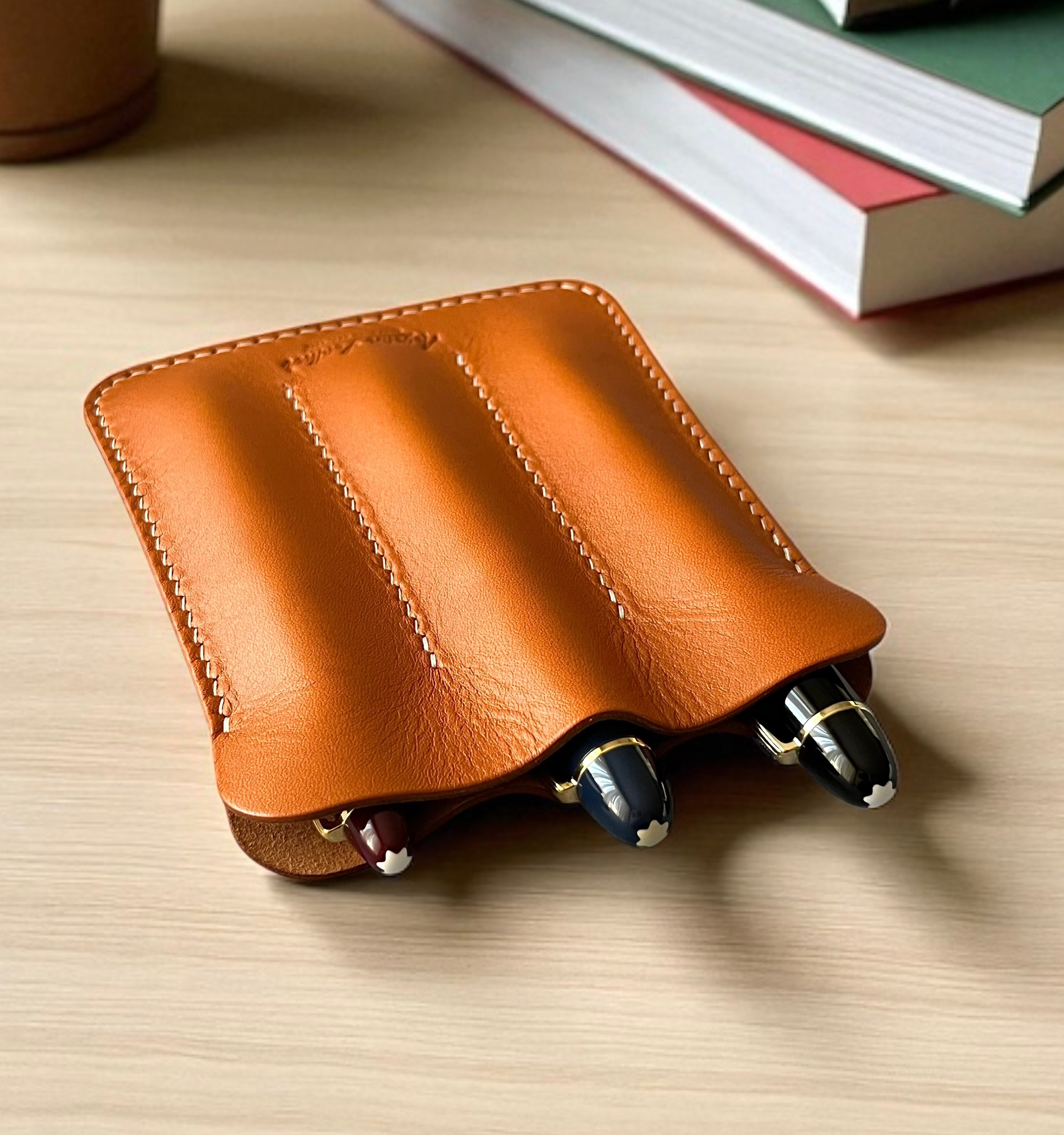 LEATHER TRIPLE PEN SLEEVE-TAN