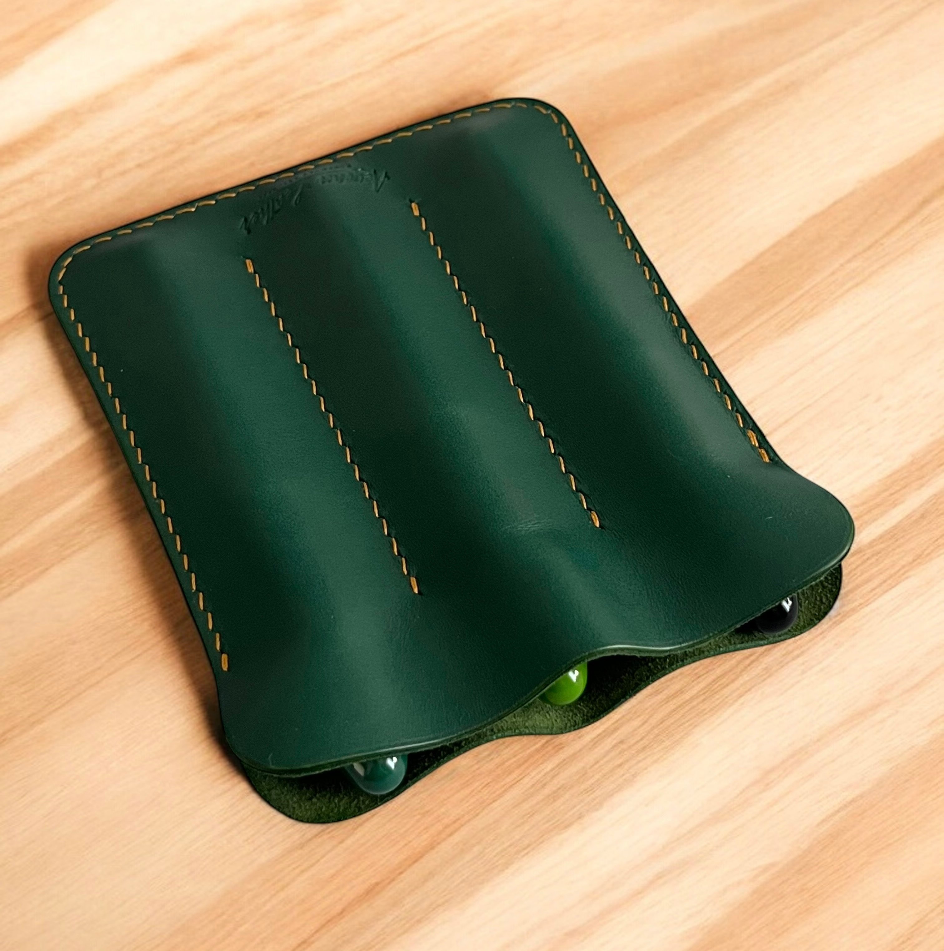 LEATHER TRIPLE PEN SLEEVE-GREEN