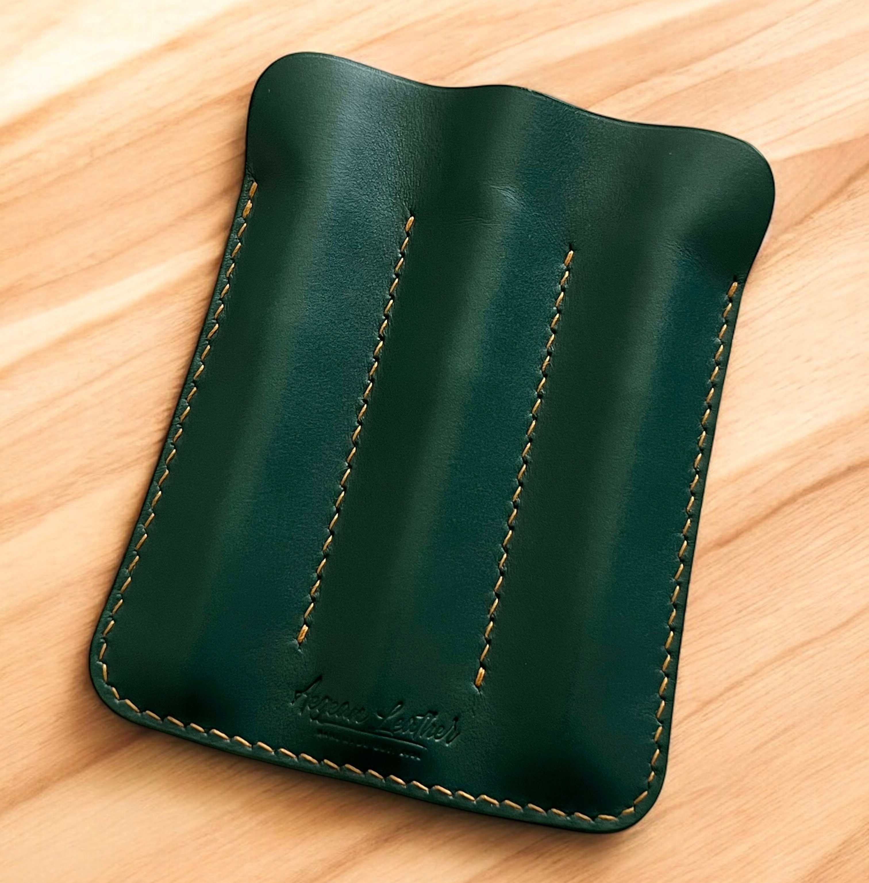 LEATHER TRIPLE PEN SLEEVE-GREEN