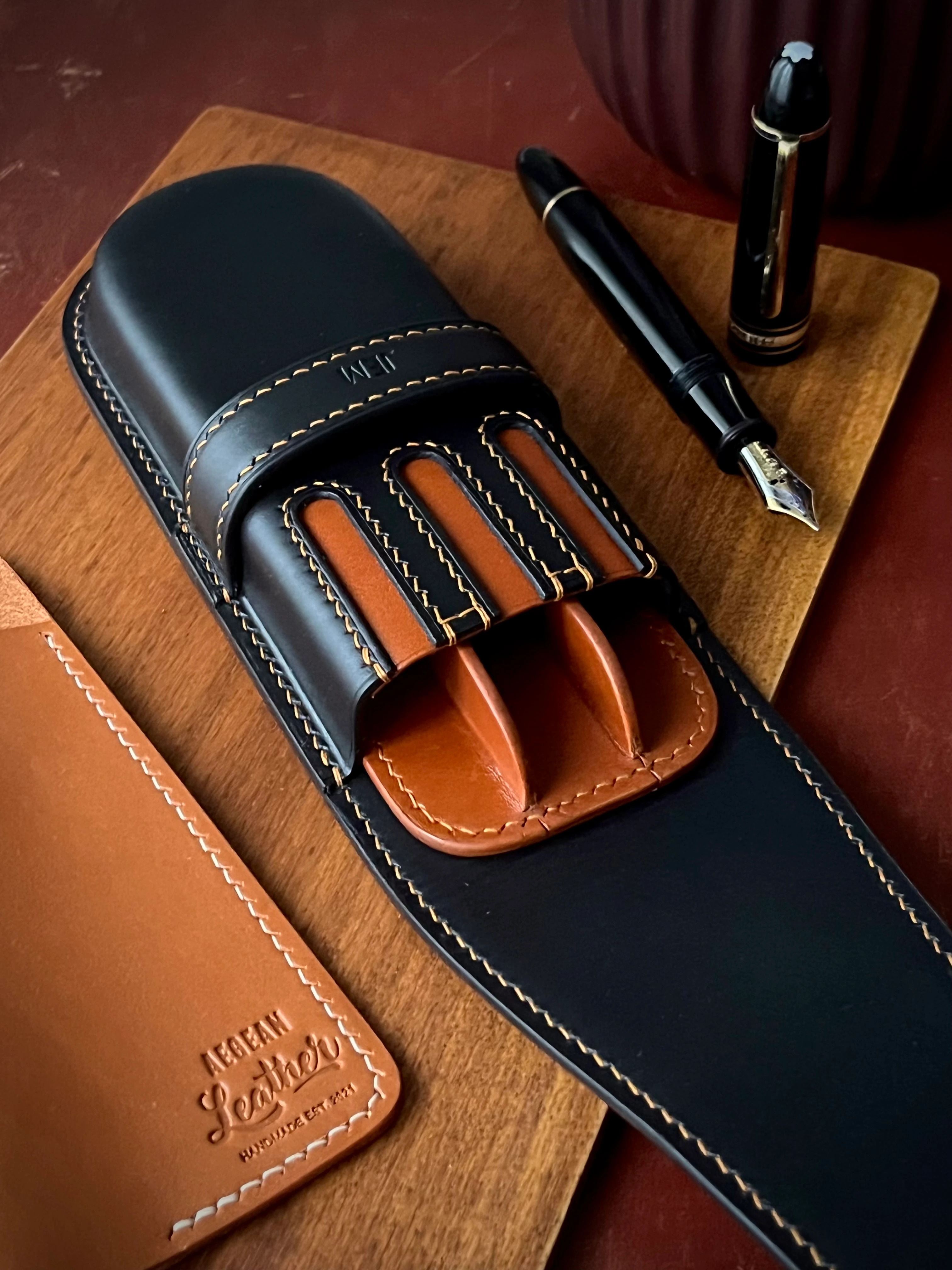 BLACK AMBER LEATHER PEN CASE FOR THREE PENS