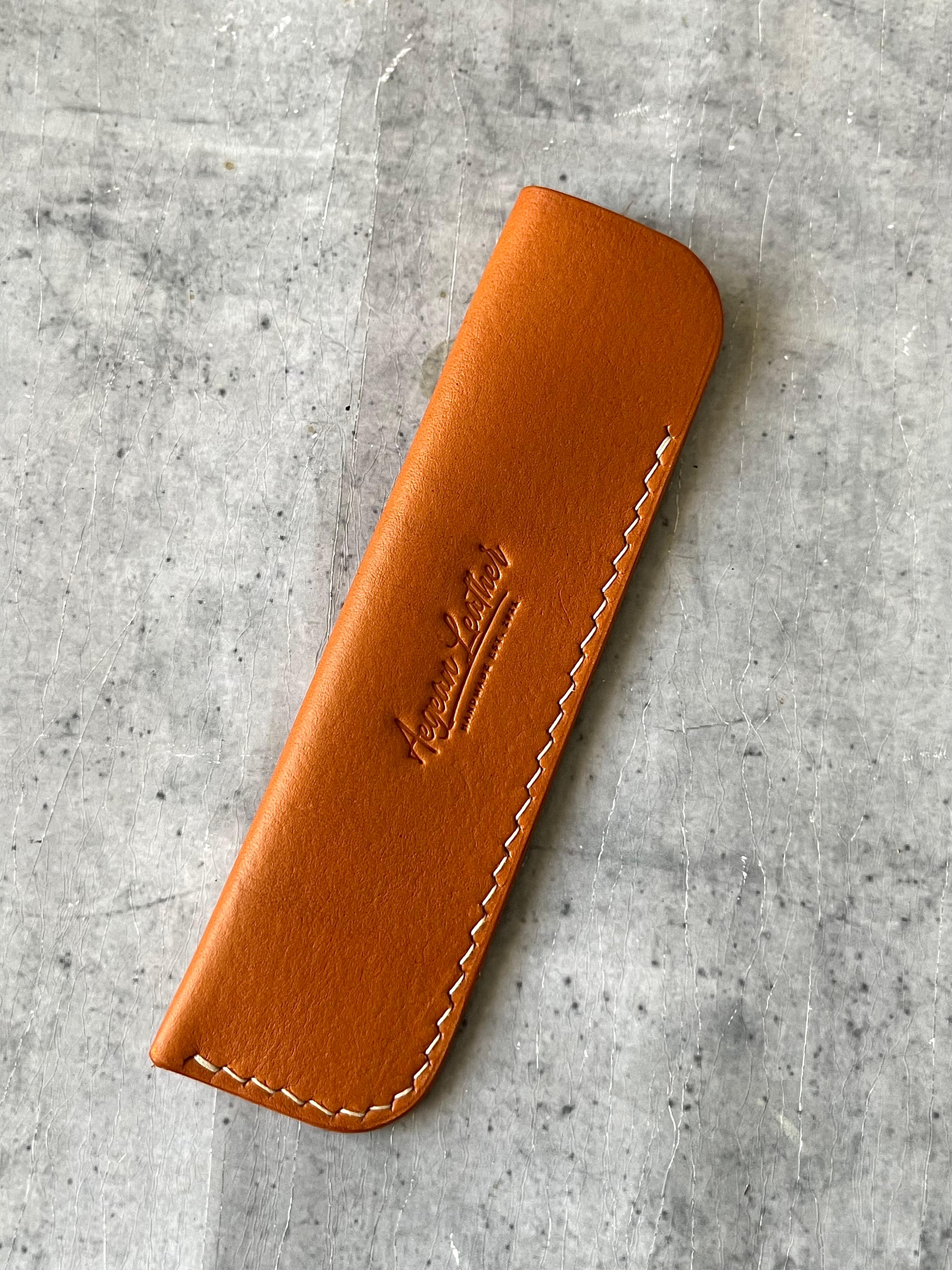 LEATHER SINGLE PEN SLEEVE-TAN