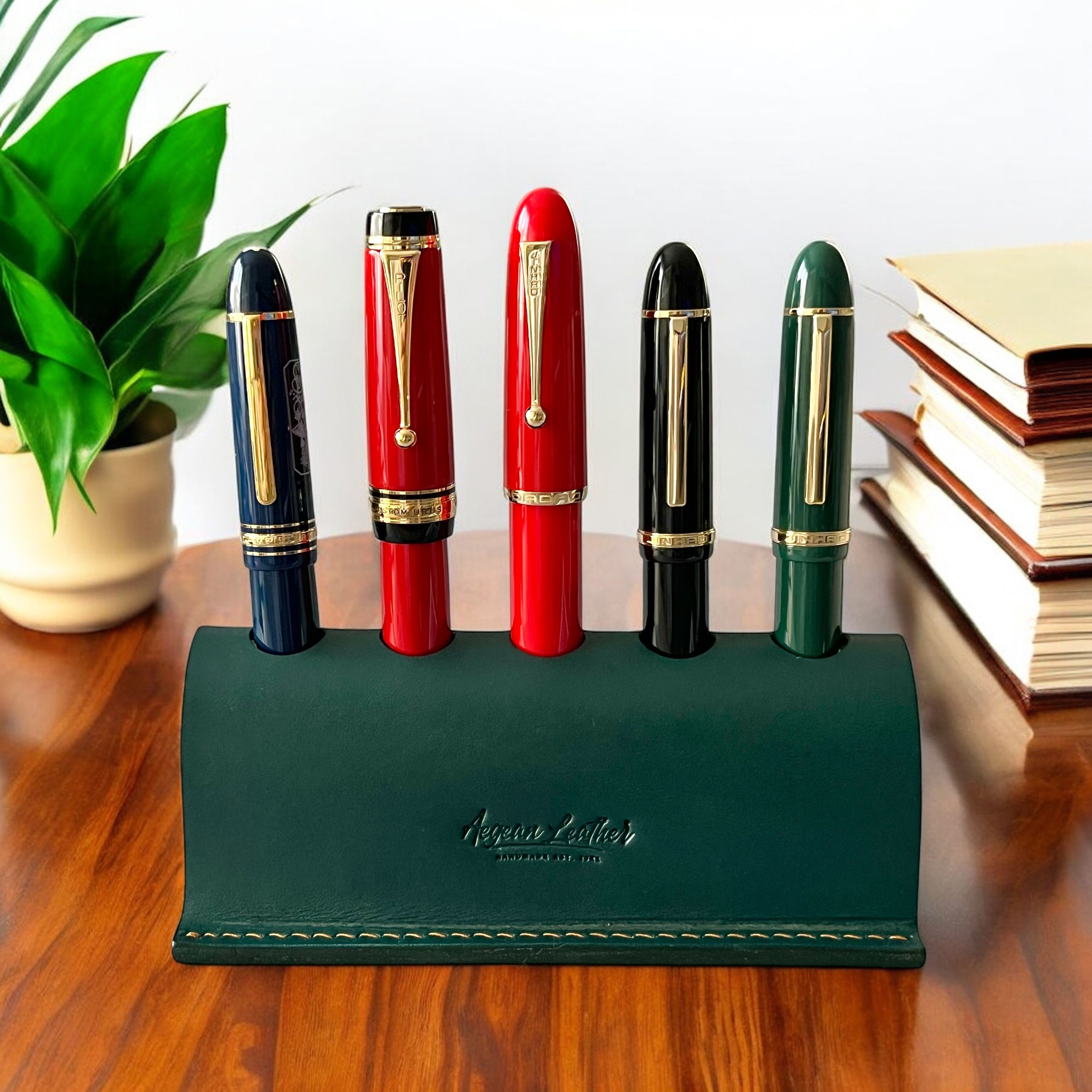 LEATHER PEN HOLDER FOR FIVE PENS-GREEN