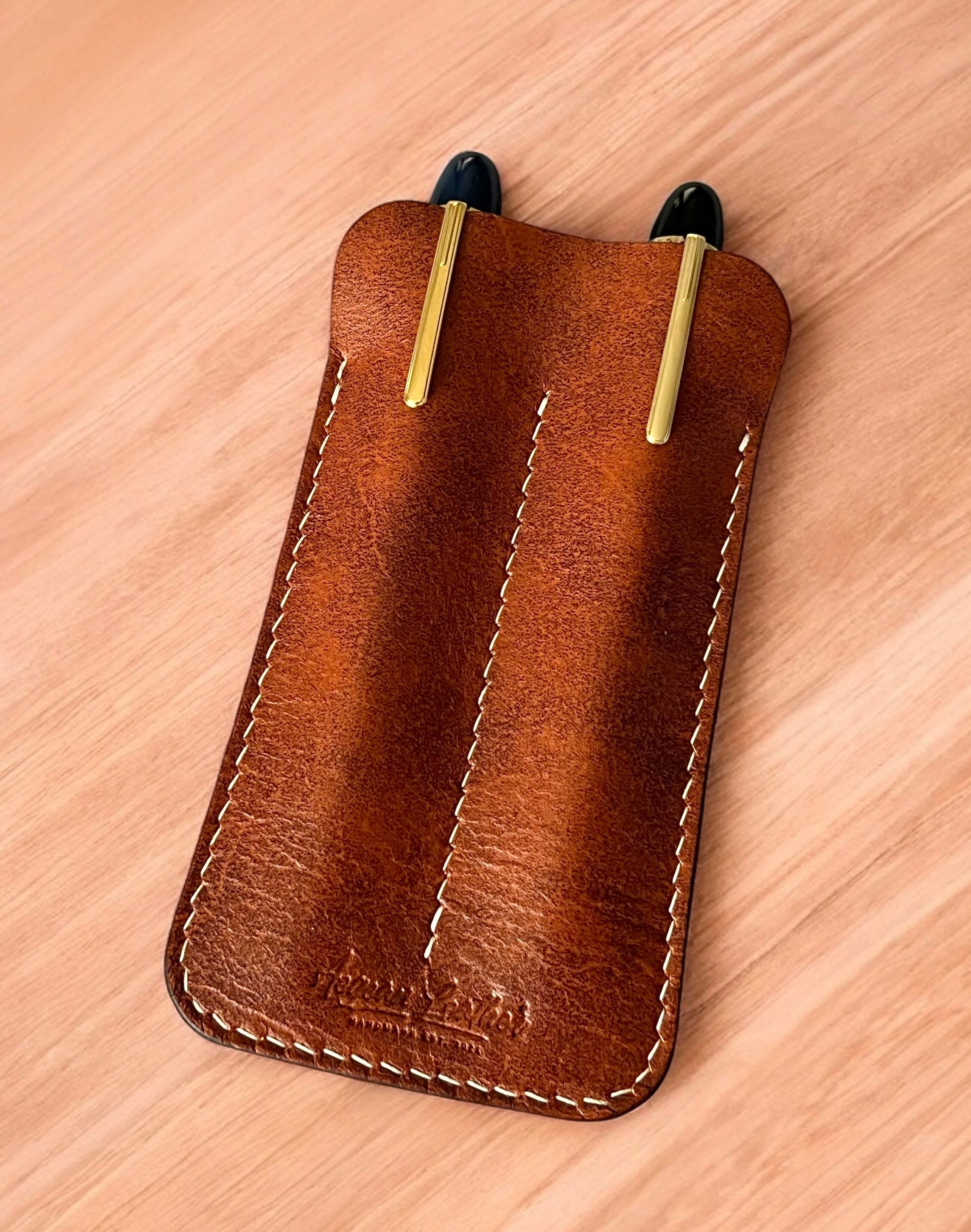 LEATHER DOUBLE PEN SLEEVE-BROWN