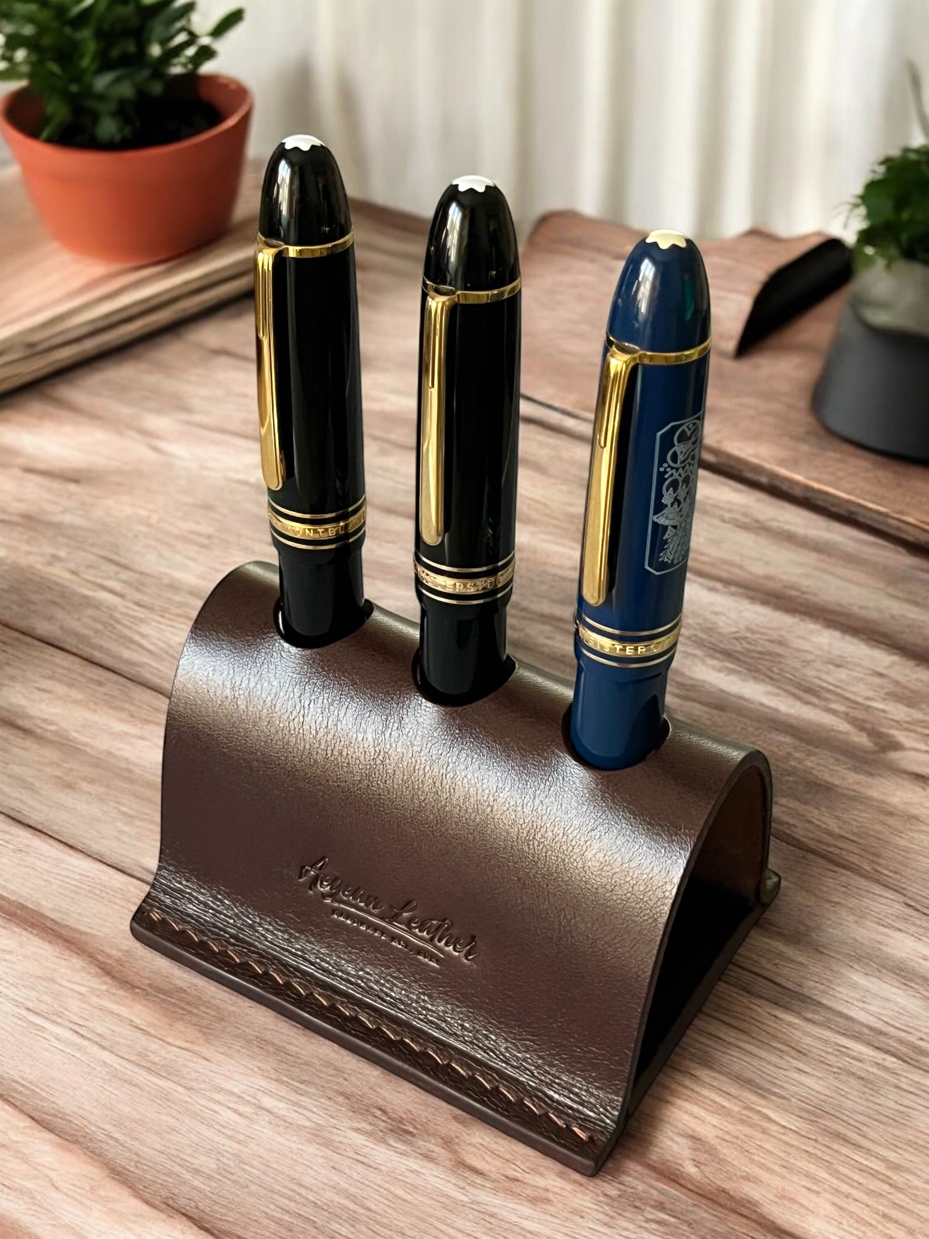 LEATHER PEN HOLDER FOR THREE PENS-BROWN