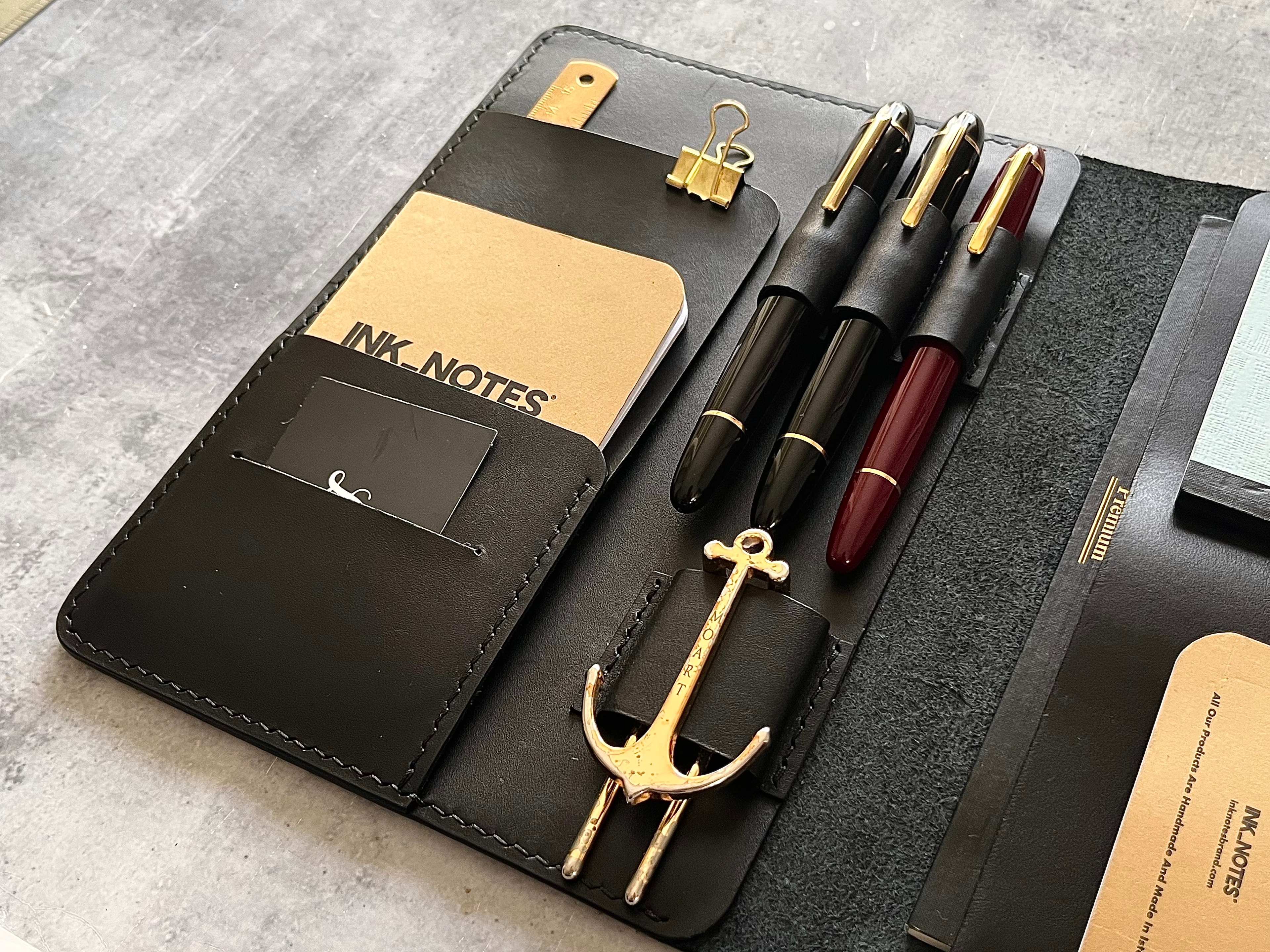 A5 LEATHER PORTFOLIO-Black