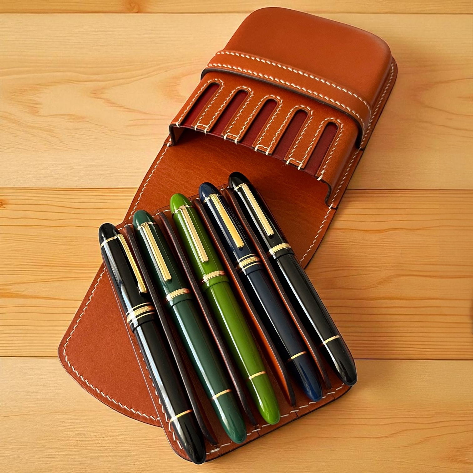 GOLDEN SAND LEATHER PEN CASE FOR FIVE PENS