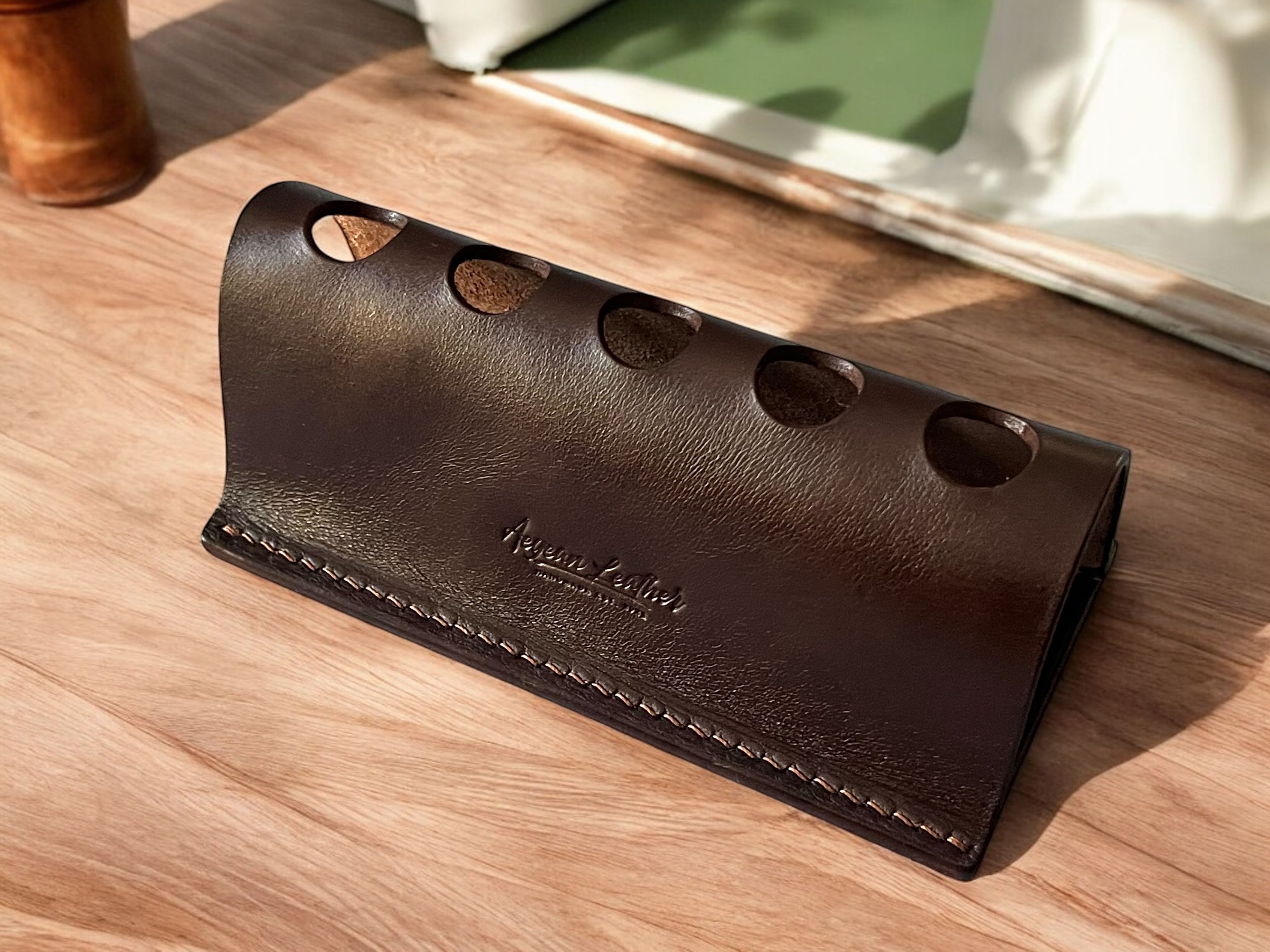 LEATHER PEN HOLDER FOR FIVE PENS-BLACK