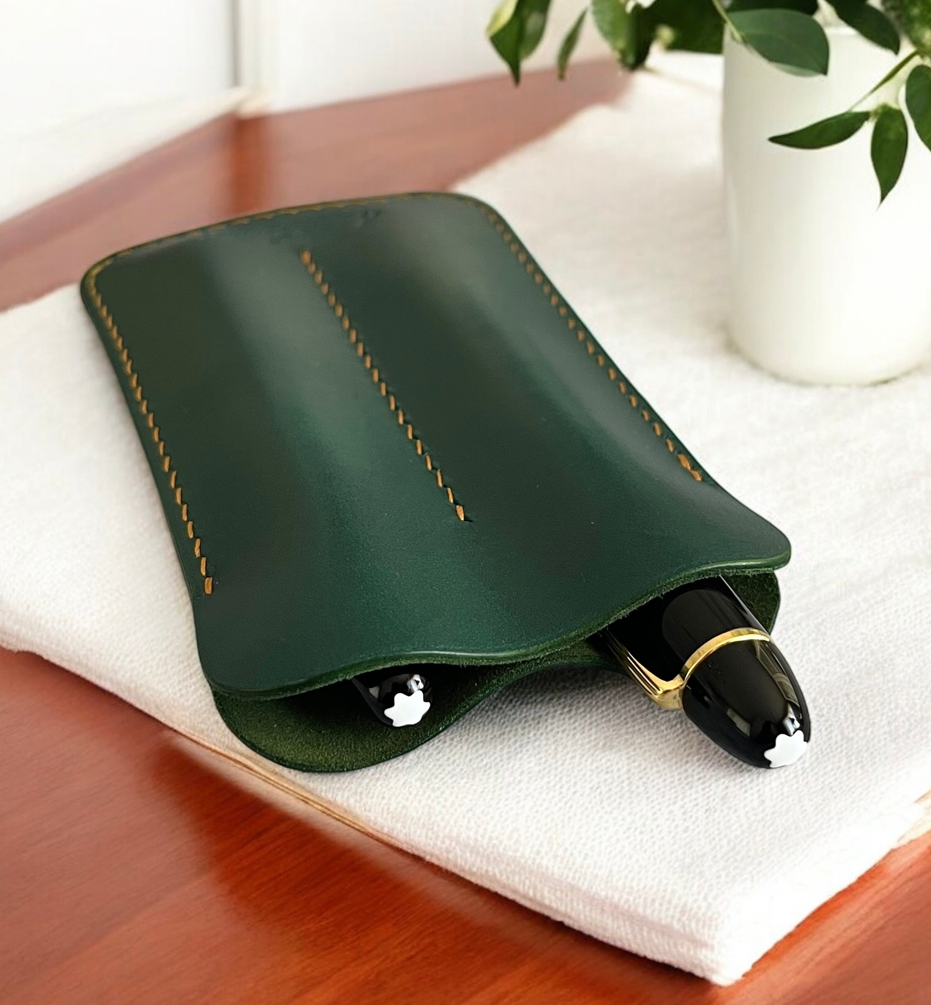 LEATHER DOUBLE PEN SLEEVE-GREEN