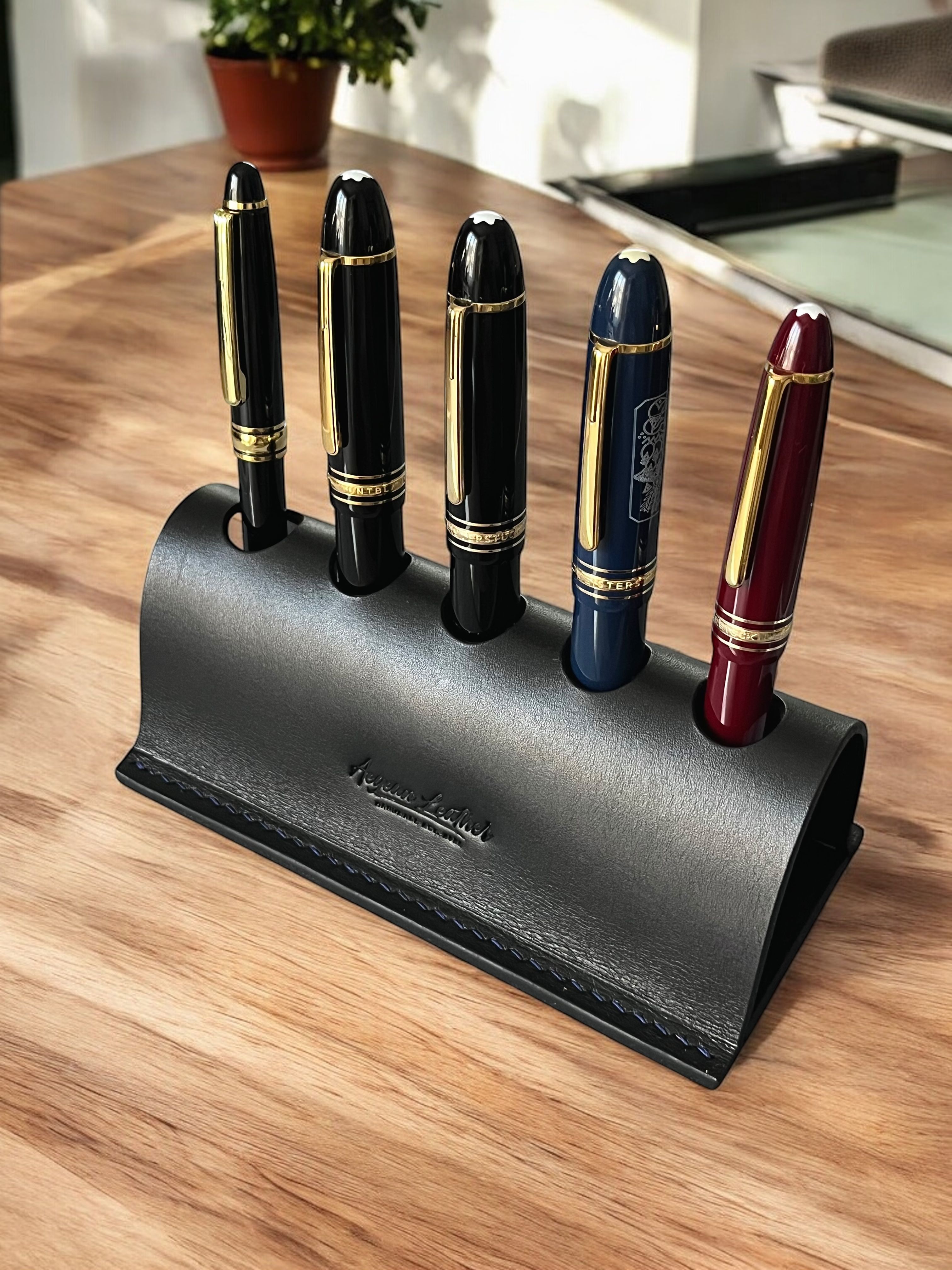 LEATHER PEN HOLDER FOR FIVE PENS-BLACK
