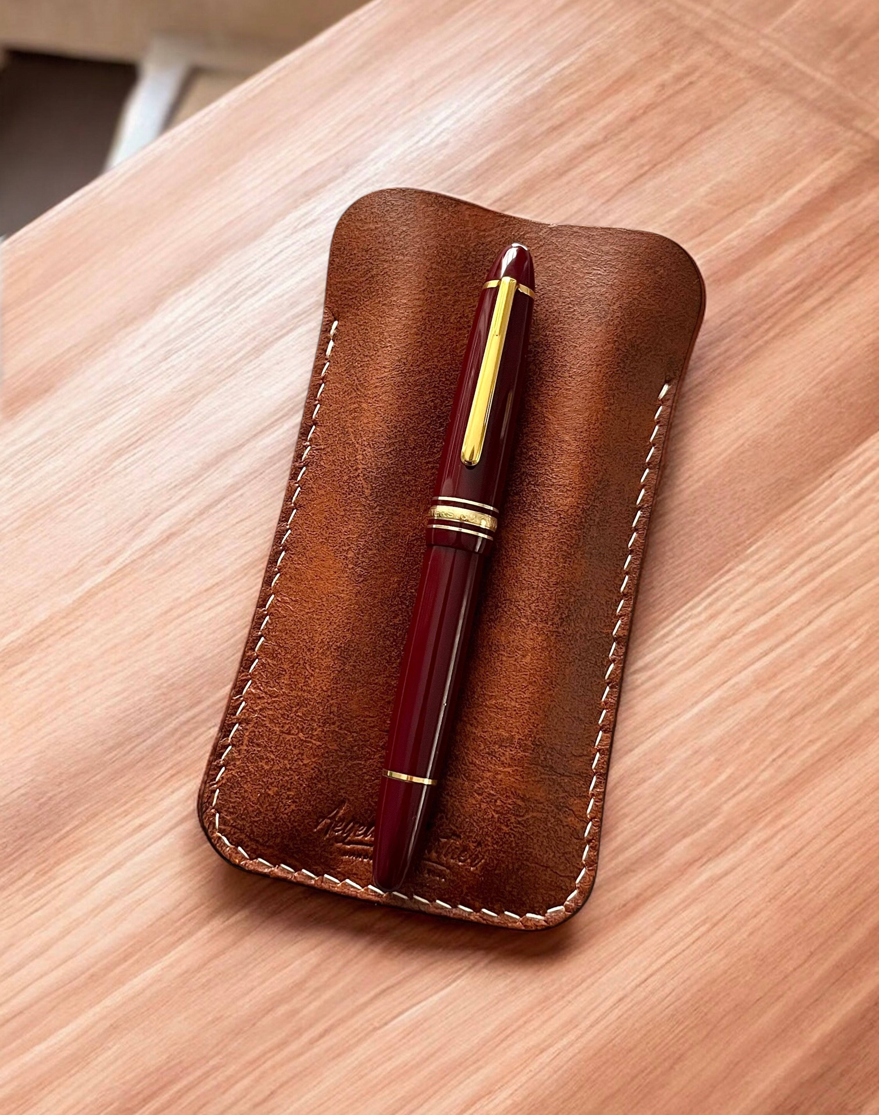 LEATHER DOUBLE PEN SLEEVE-BROWN
