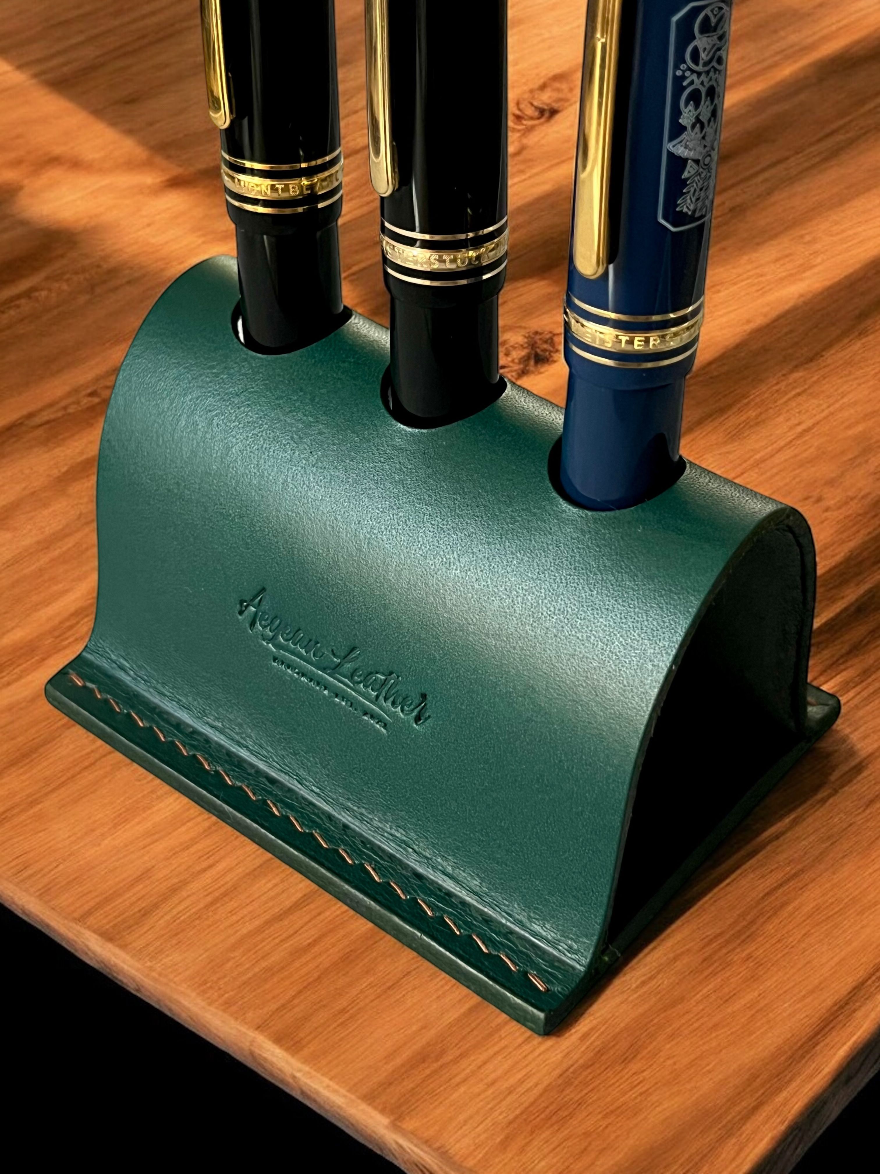 LEATHER PEN HOLDER FOR THREE PENS-GREEN