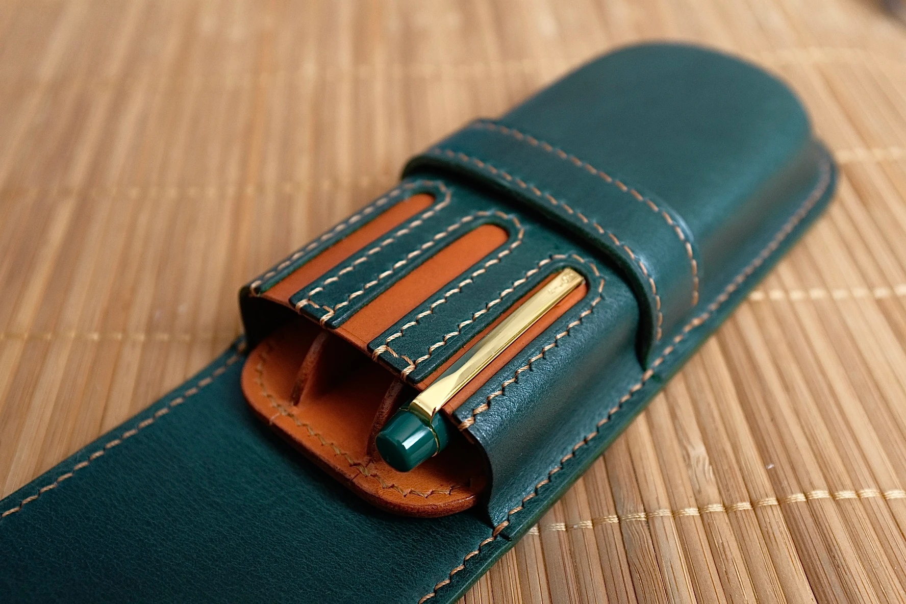 NAMIKI EMPEROR-PILOT CUSTOM URUSHI GREEN FOREST LEATHER PEN CASE FOR THREE PENS