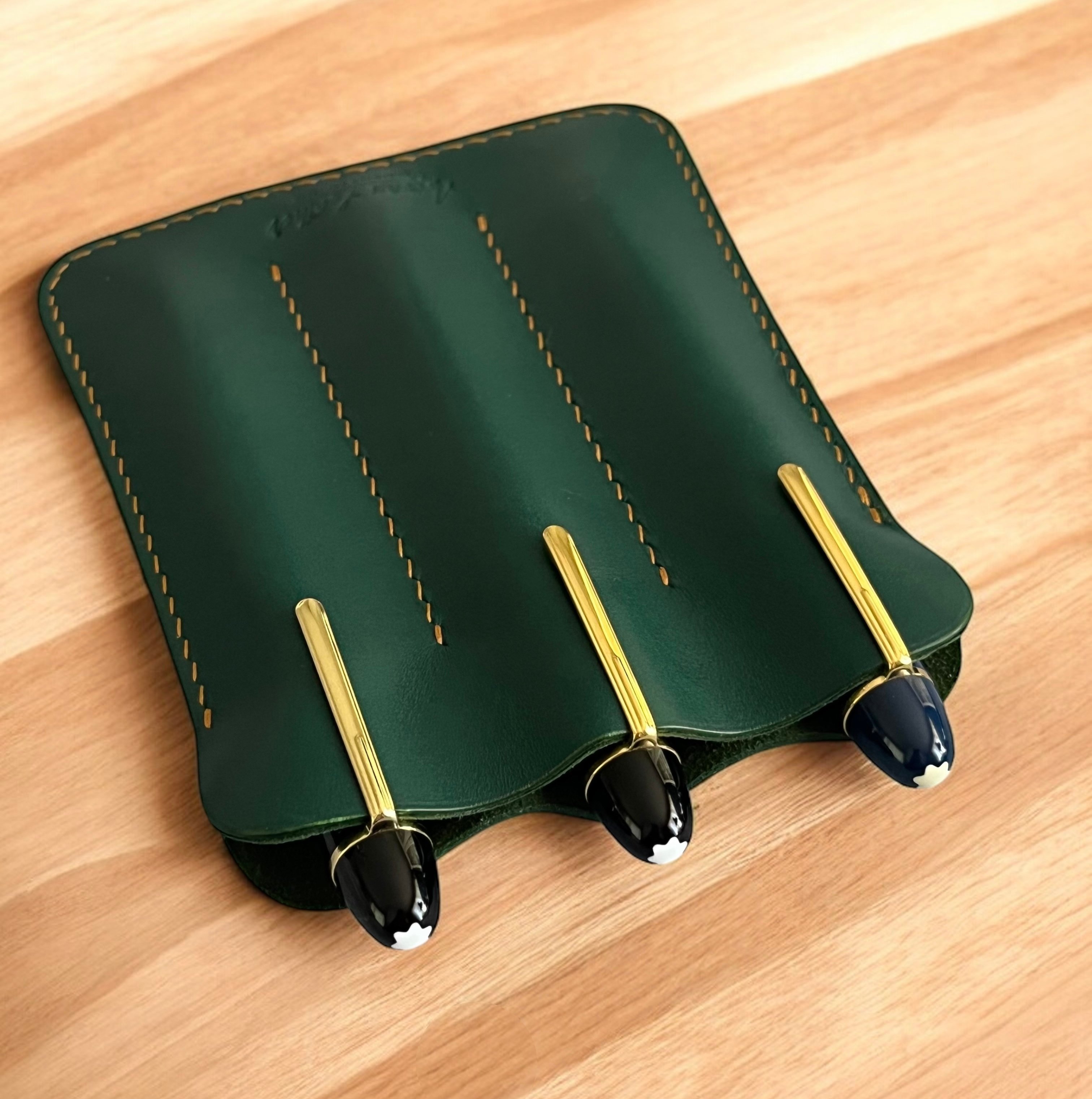 LEATHER TRIPLE PEN SLEEVE-GREEN