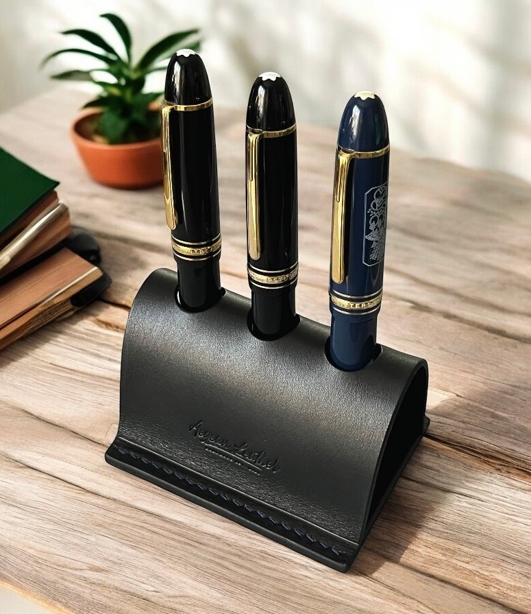 LEATHER PEN HOLDER FOR THREE PENS-BLACK